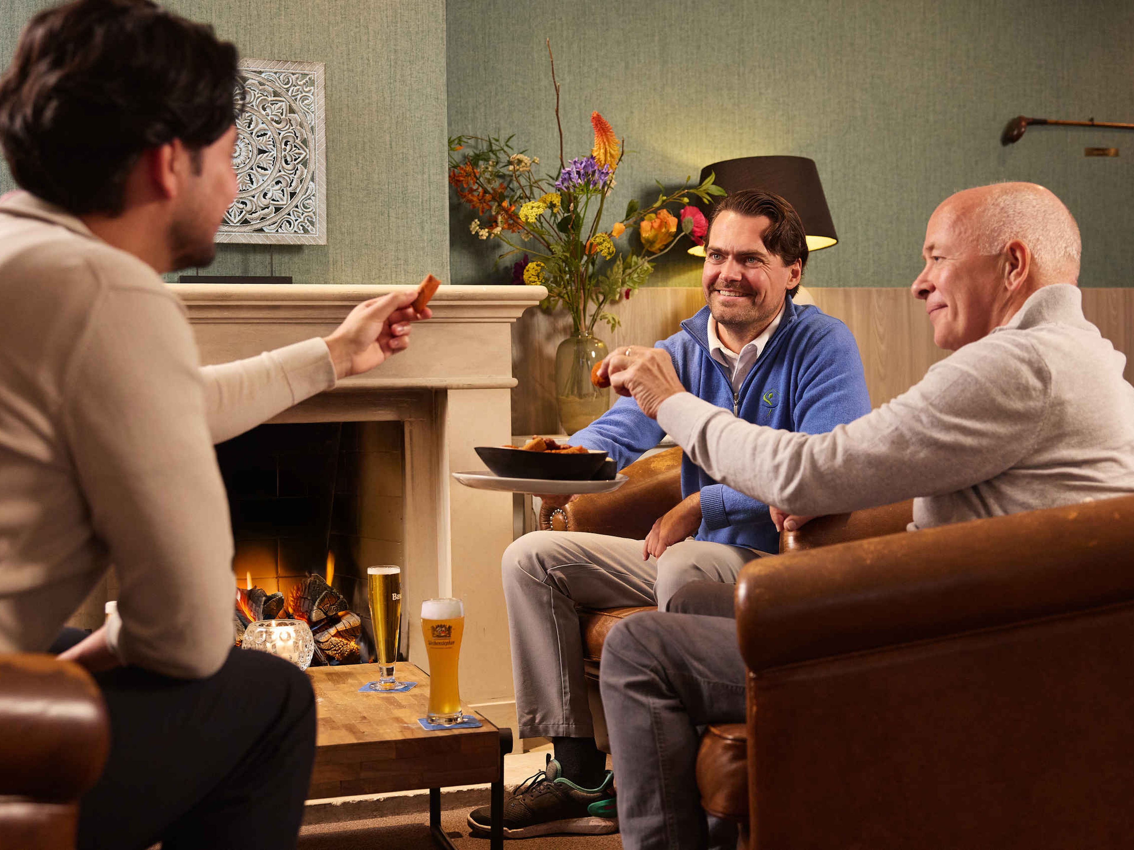 Hapjes tijdens een borrel bij restaurant De Hooghe Bergh bij Golf de Gulbergen