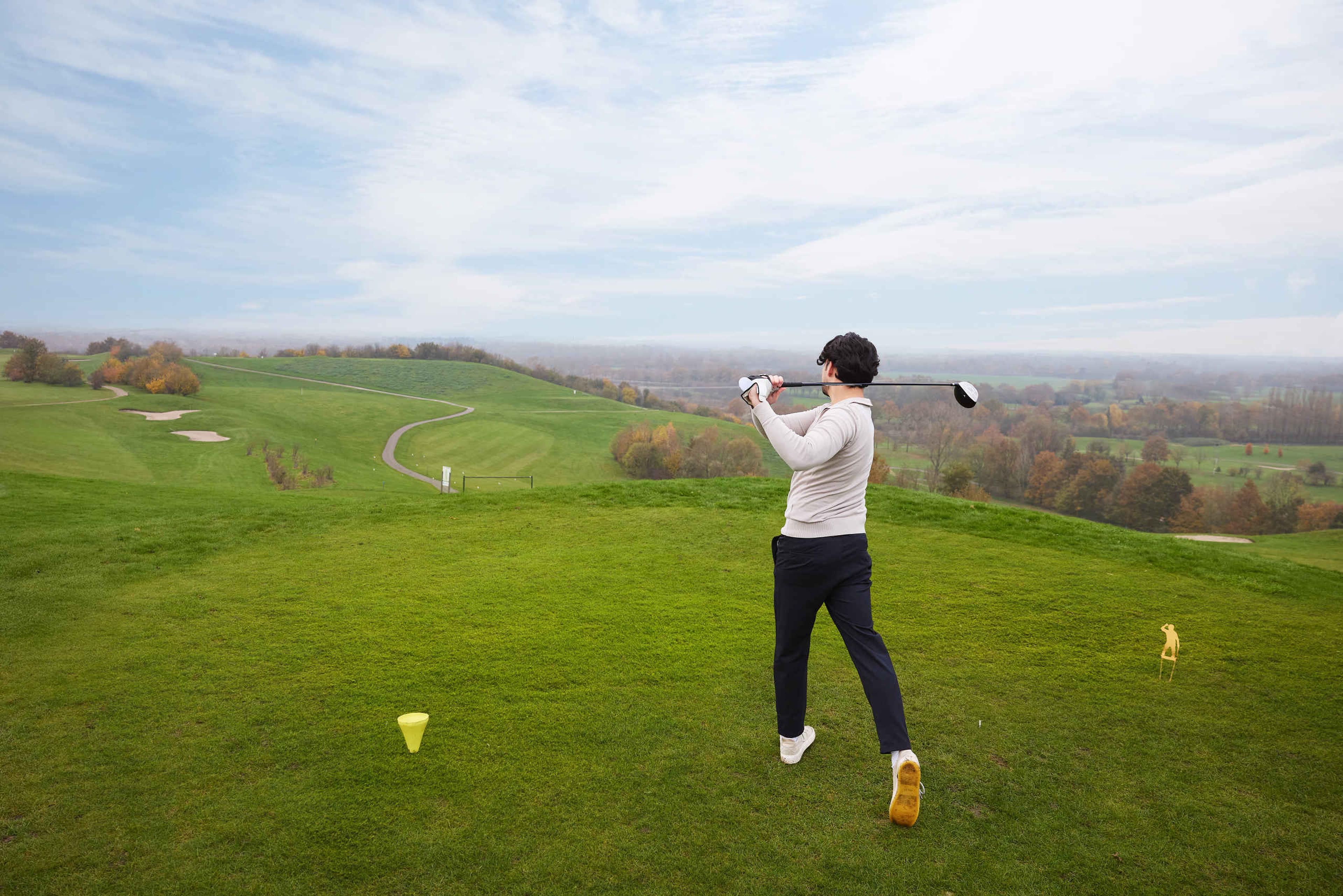 Herfst man golfbaan golfen sprookjesbaan Golf de Gulbergen
