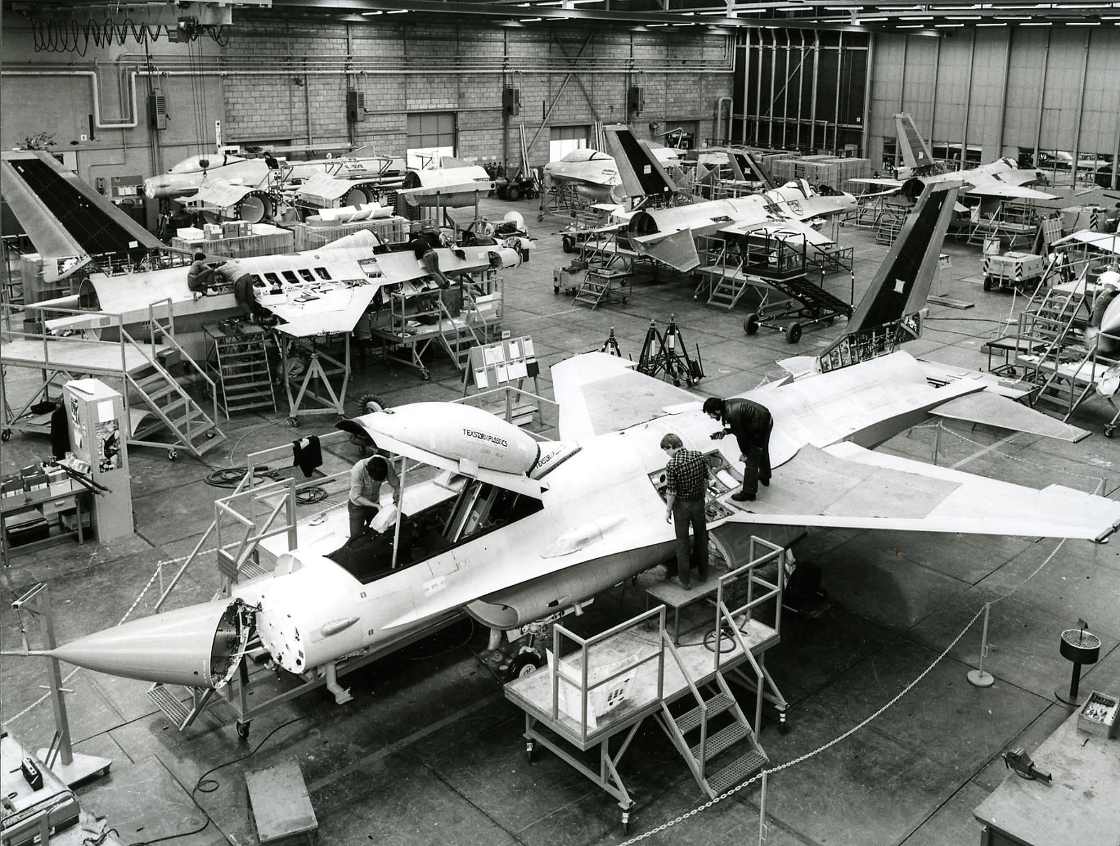 De assemblage van een f-16 door Fokker