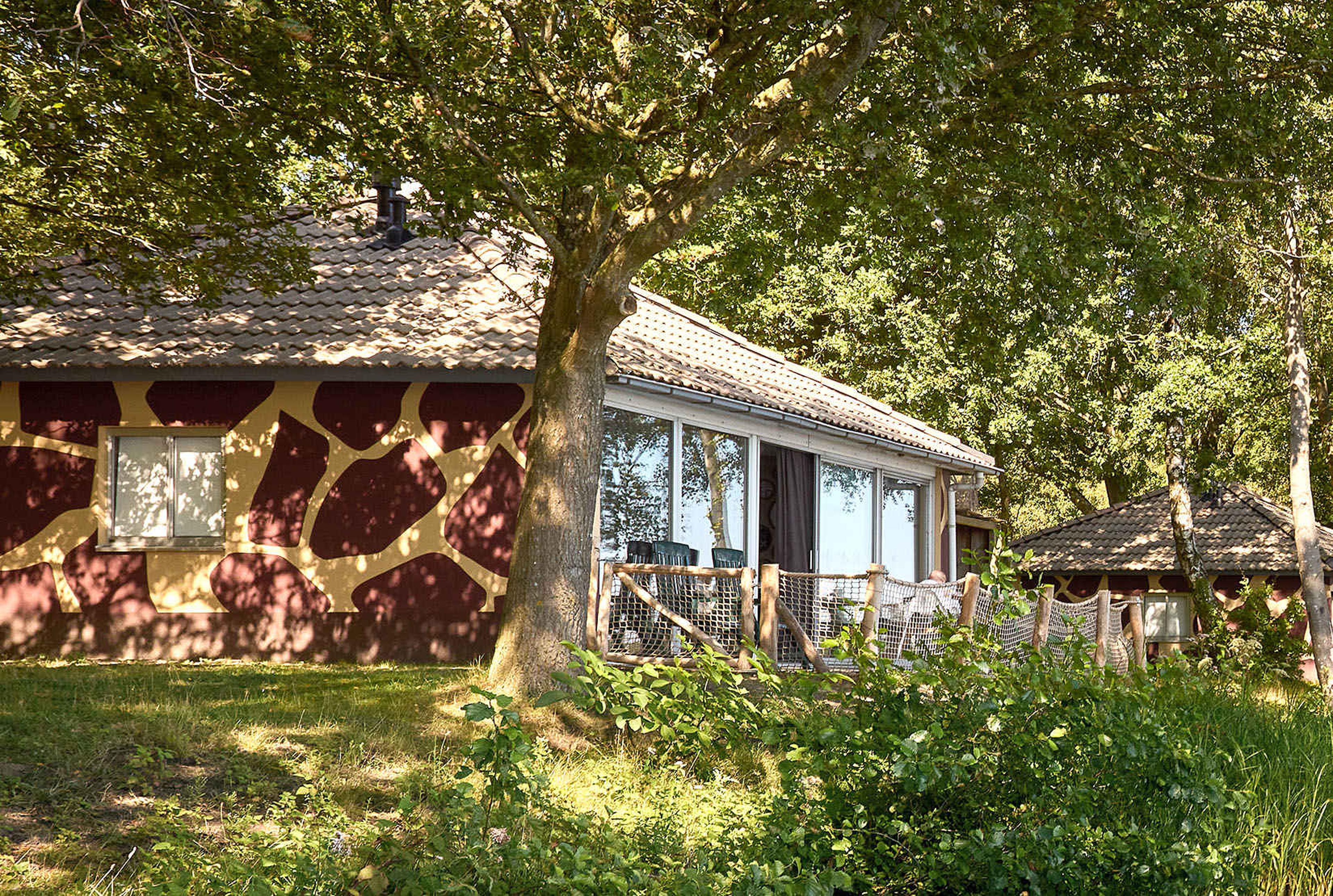 Aanzicht Kidsjungalow Restyled op Lake Resort Beekse Bergen