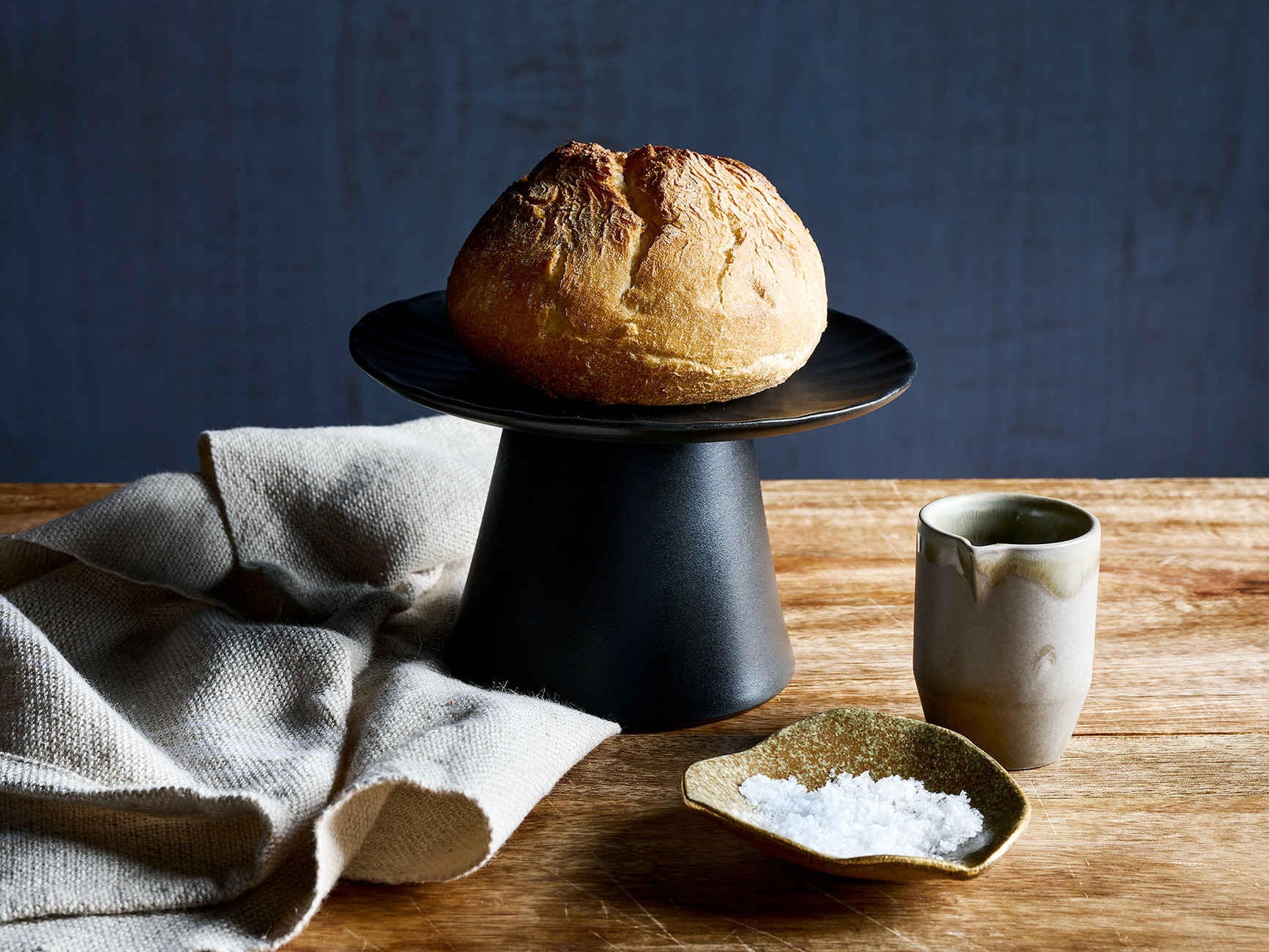 Een brood bij restaurant Nommos.