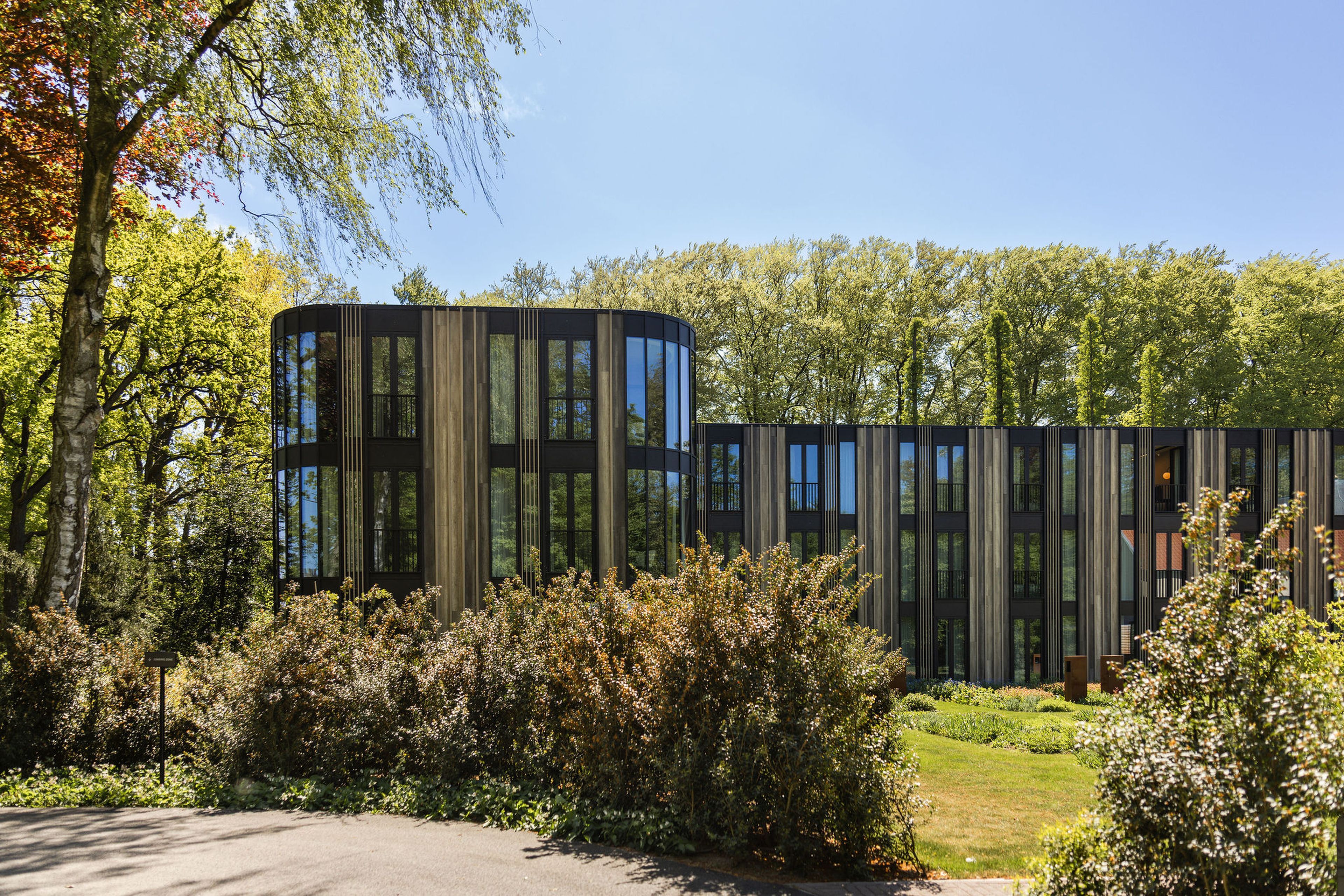 Zomer exterieur van hotel Kasteel Steenenburg