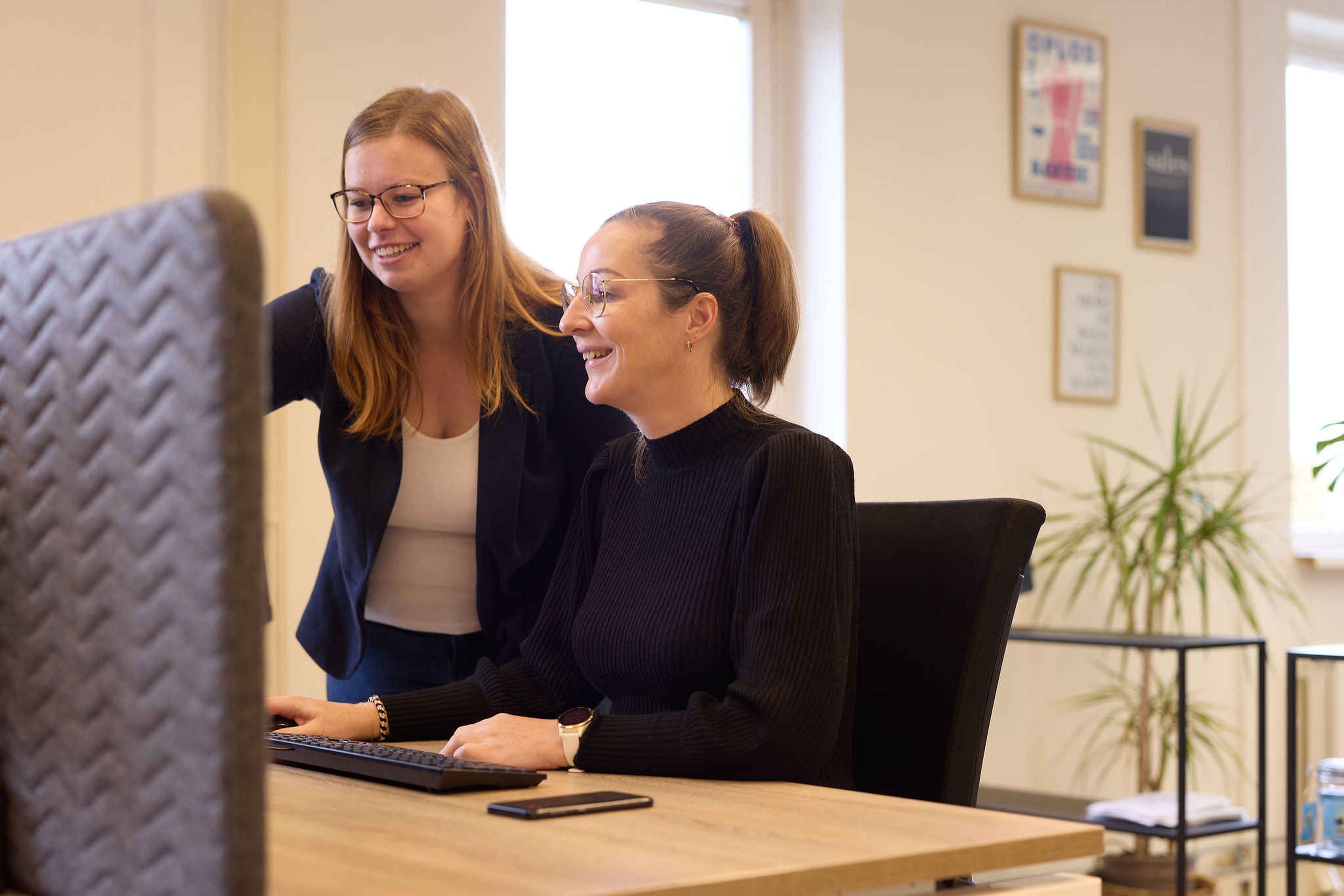 Medewerkers op kantoor bij de Brabanthallen 's Hertogenbosch