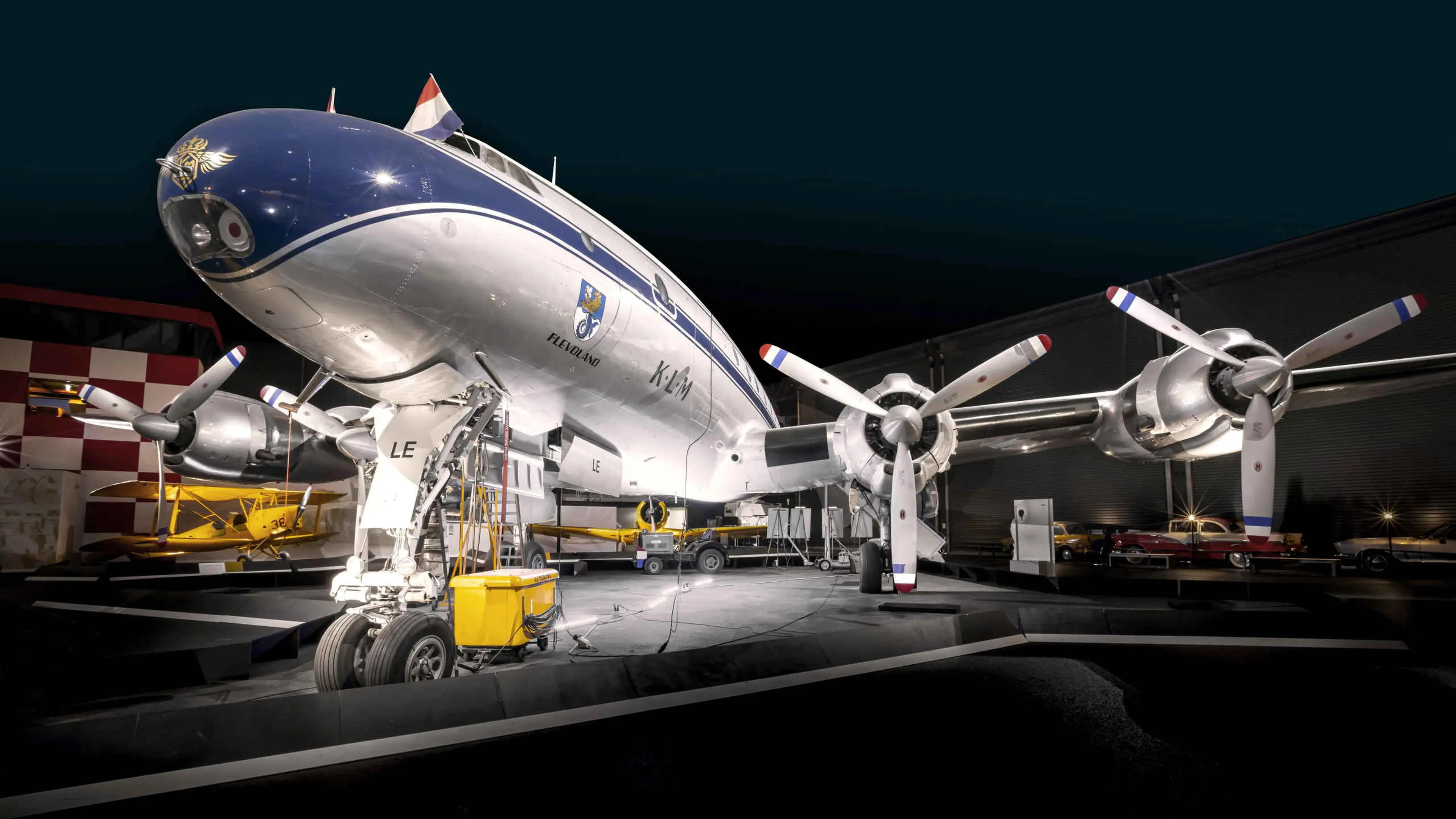 Expositie Lockheed Constellation 749 hoofdgebouw Luchtvaartmuseum Aviodrome