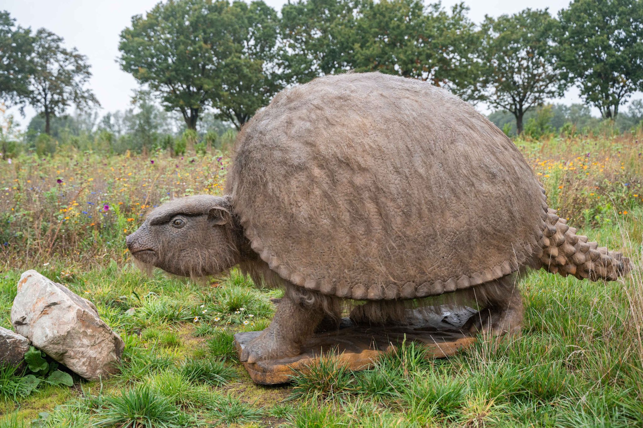 Een glyptodon tijdens het IJstijd evenement in ZooParc Overloon
