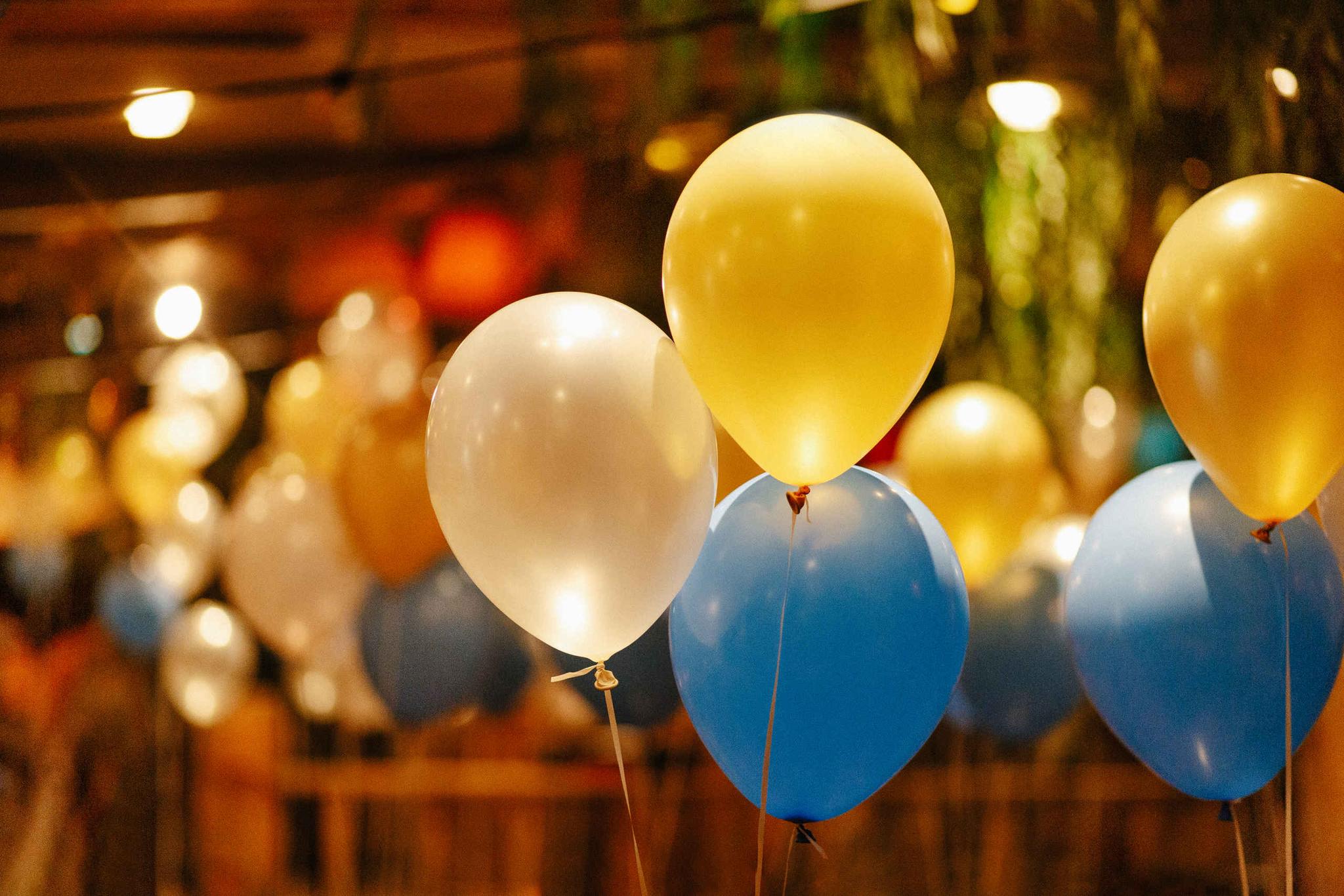 Ballonnen tijdens een feest, jubileum of event in Kasteel Steenenburg