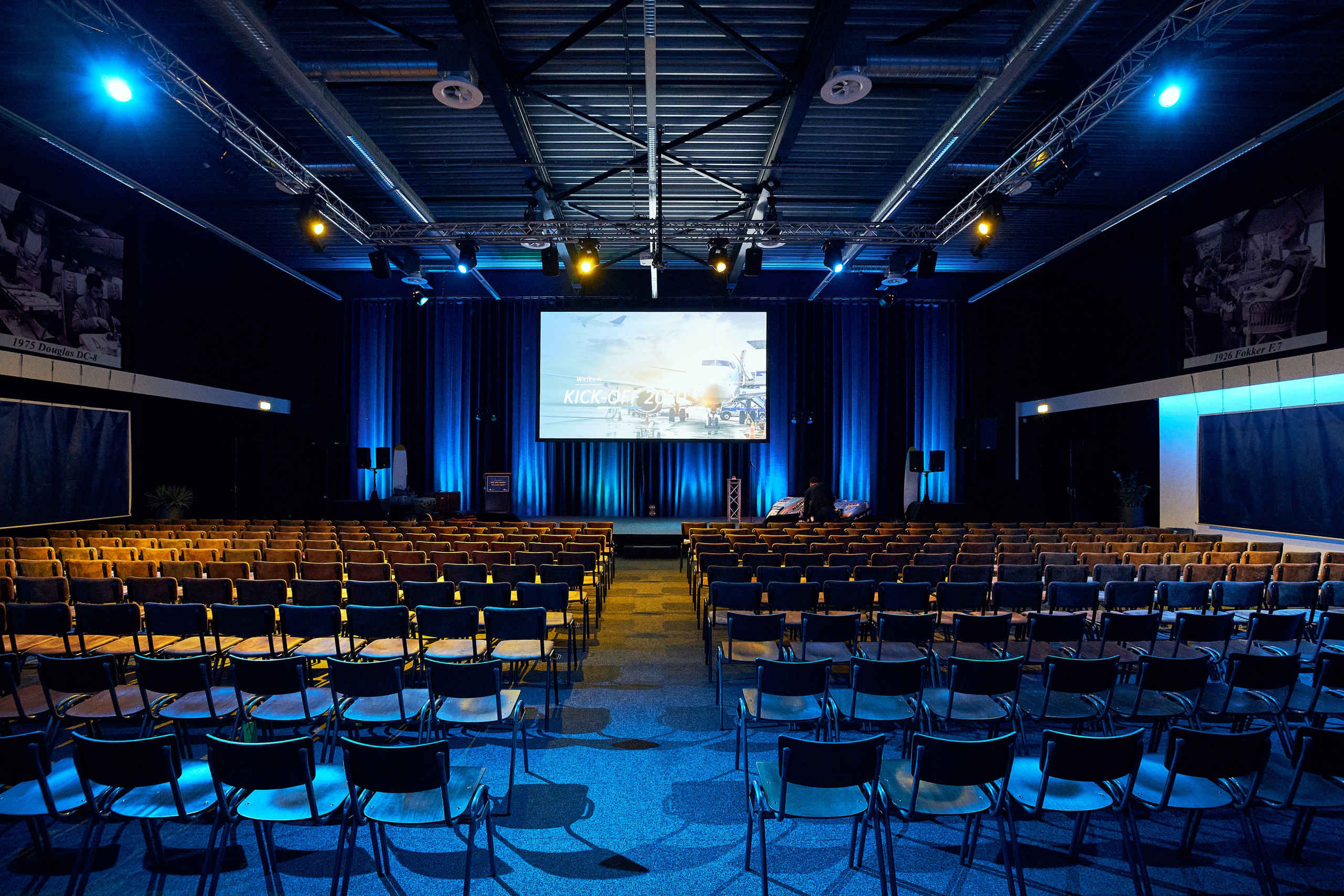 Een kick-off evenement in de Uiverzaal van Aviodrome