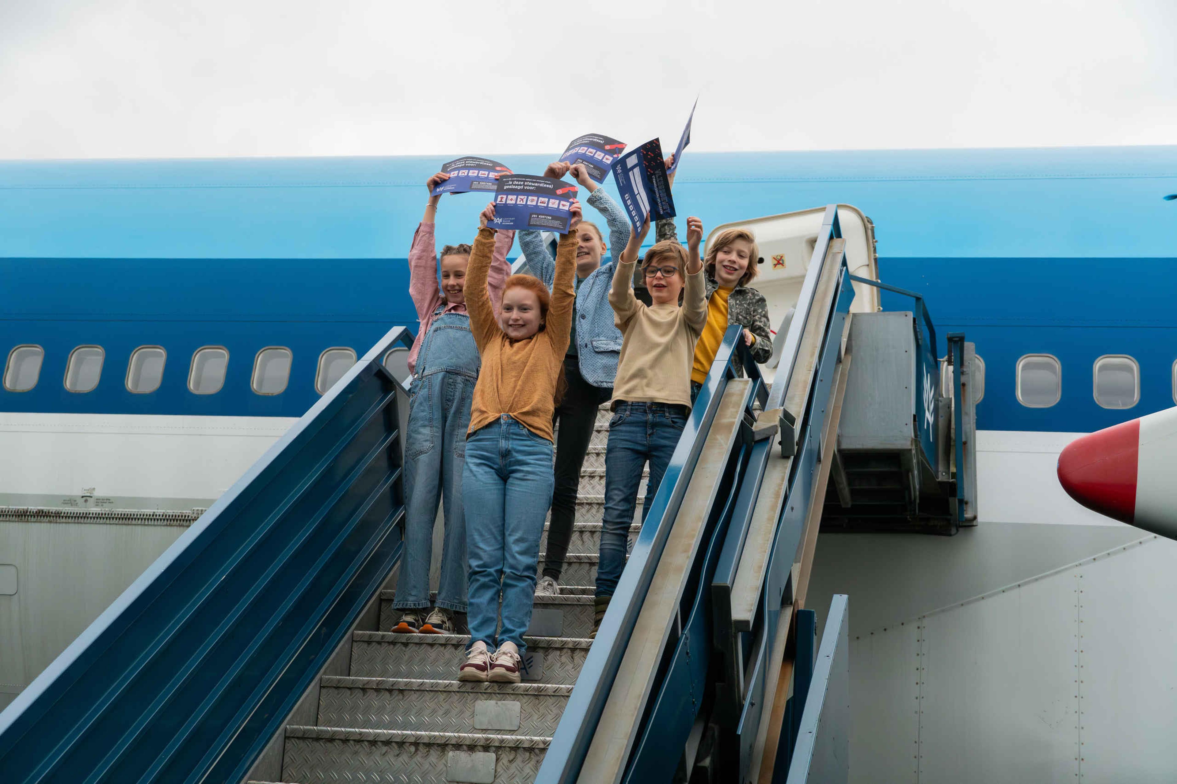 Kinderen schoolreisje Boeing 747 KLM piloten Luchtvaartmuseum Aviodrome