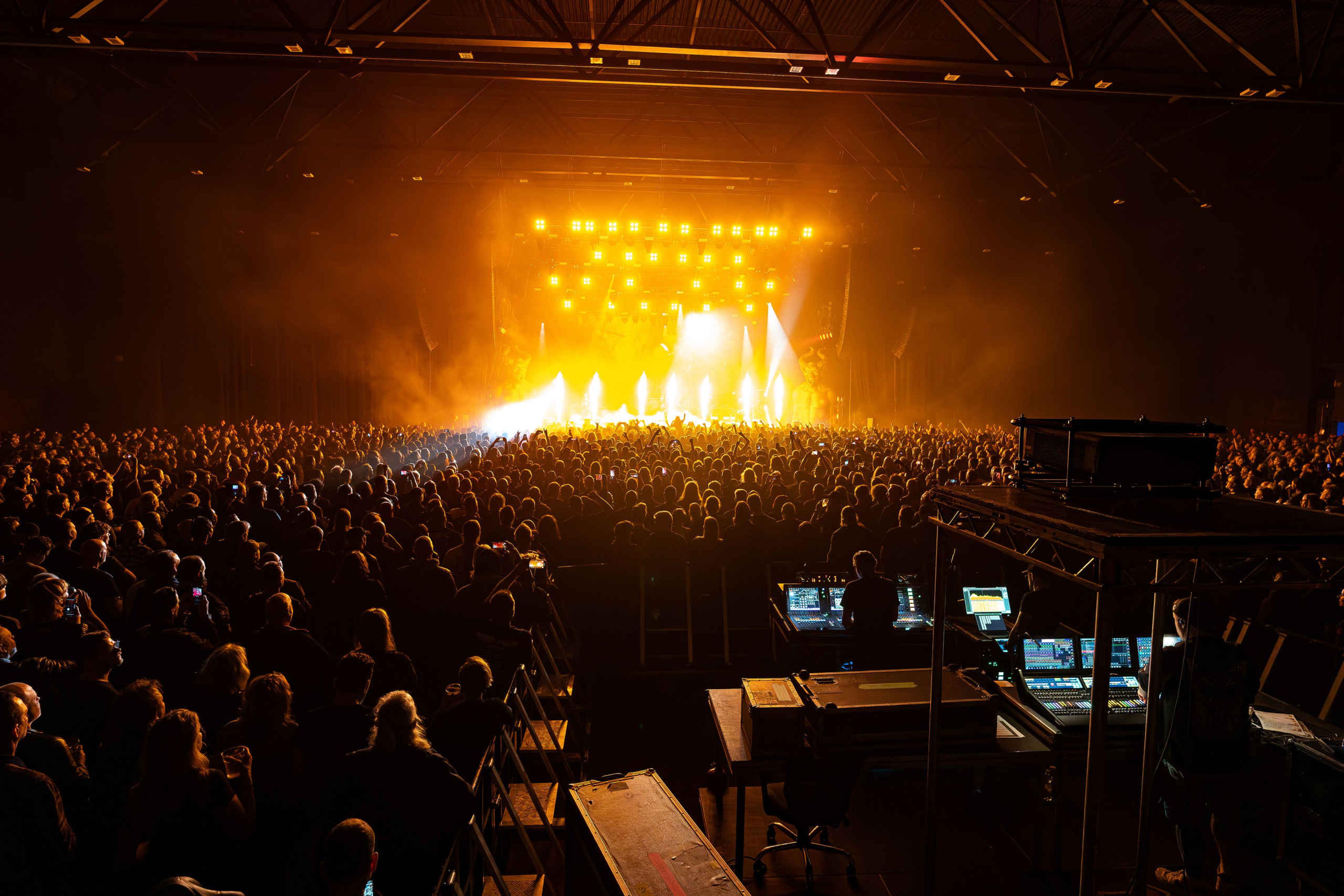 Mainstage bij de Brabanthallen op korte afstand van Kasteel Steenenburg