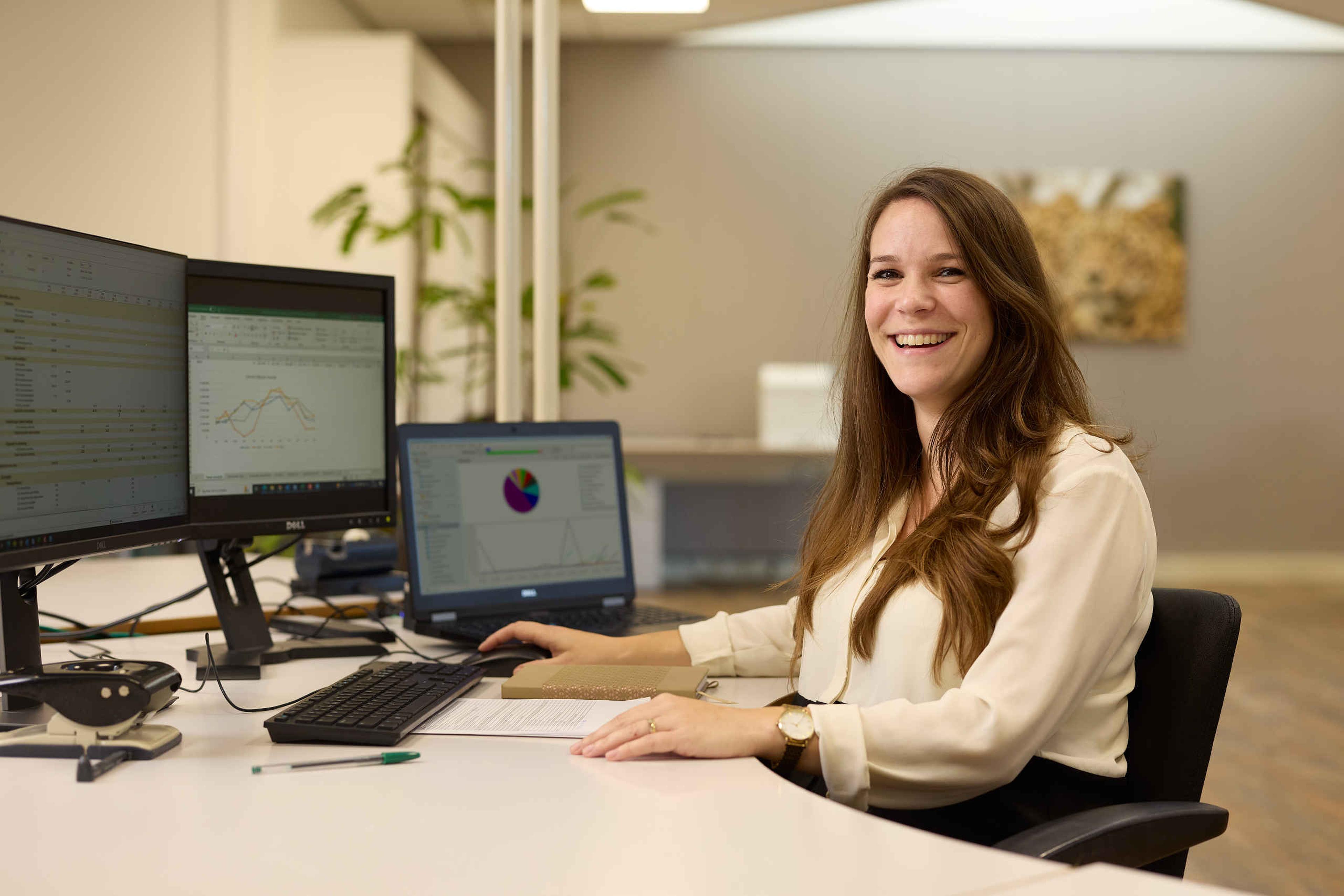 Medewerker finance op het hoofdkantoor van Libéma