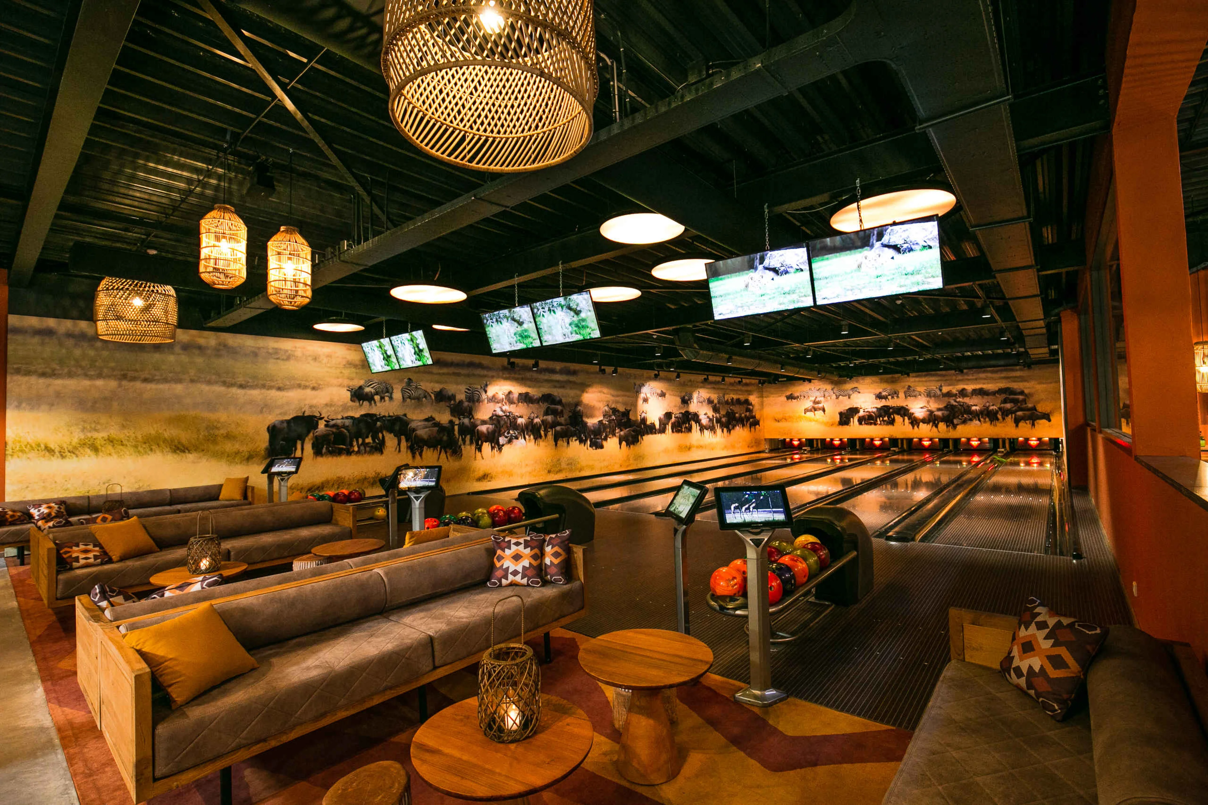 De bowlingbaan bij Karibu Town op het Safari Resort