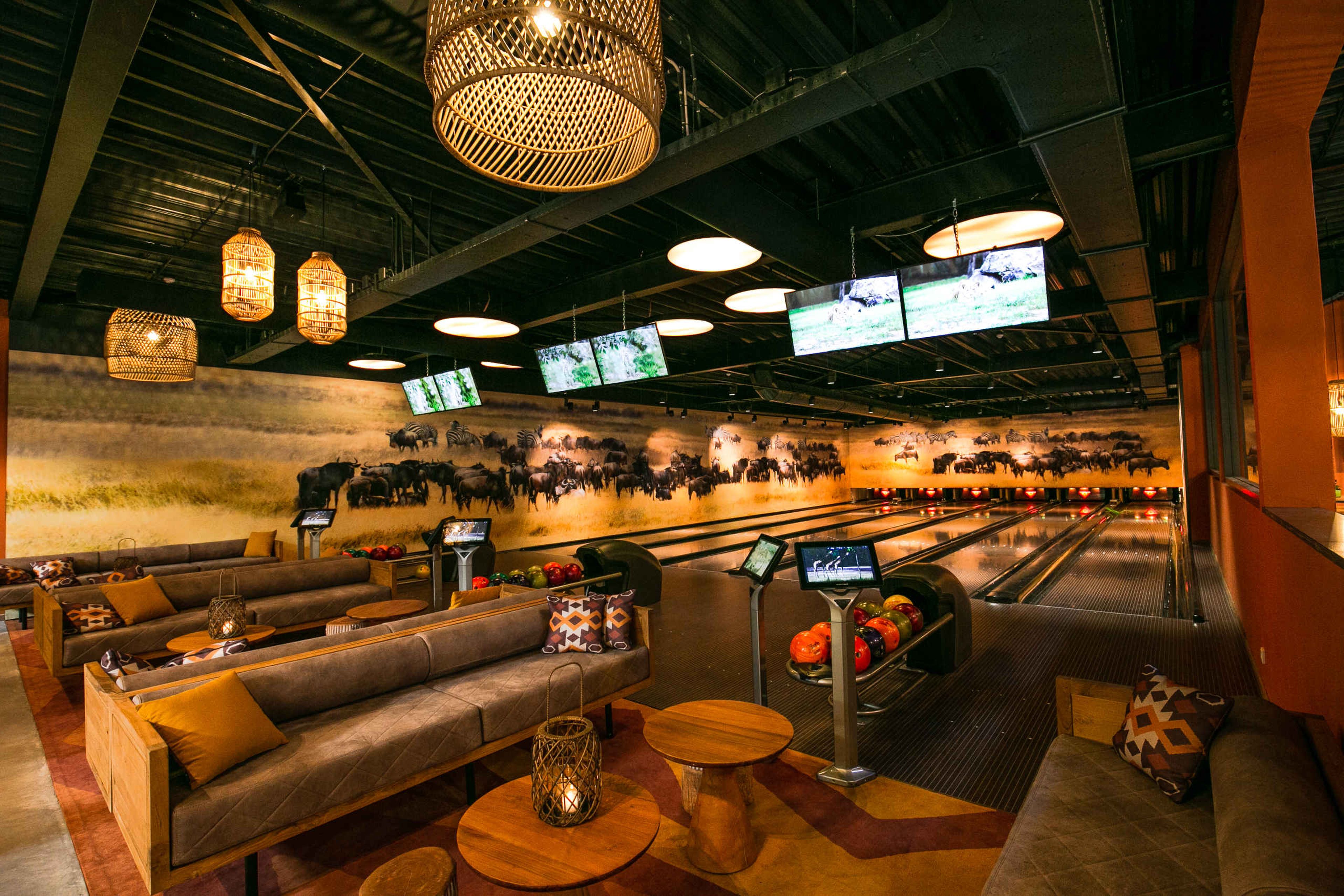 De bowlingbaan bij Karibu Town op het Safari Resort