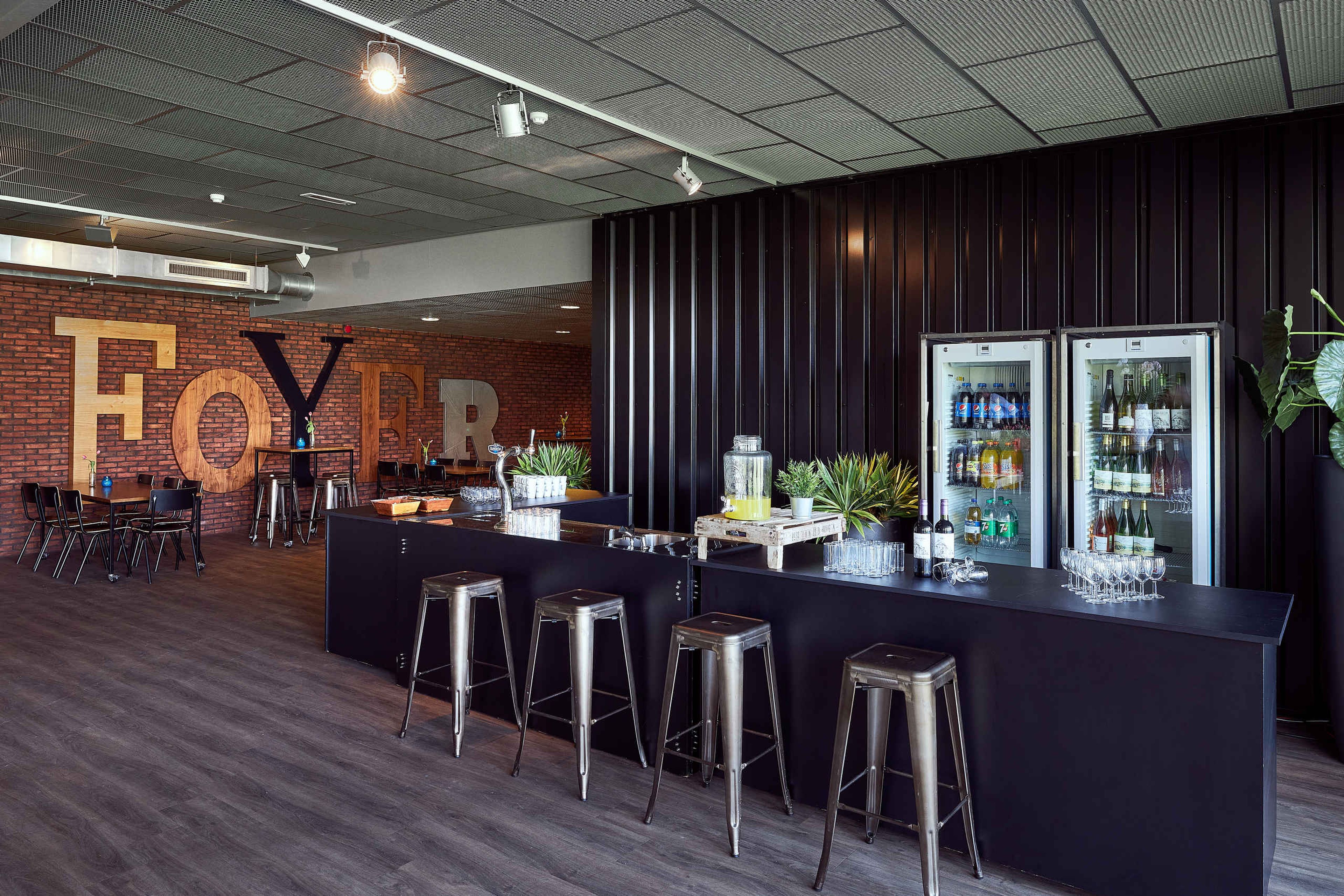 Friendship foyer vergaderen bar Luchtvaartmuseum Aviodrome zakelijk