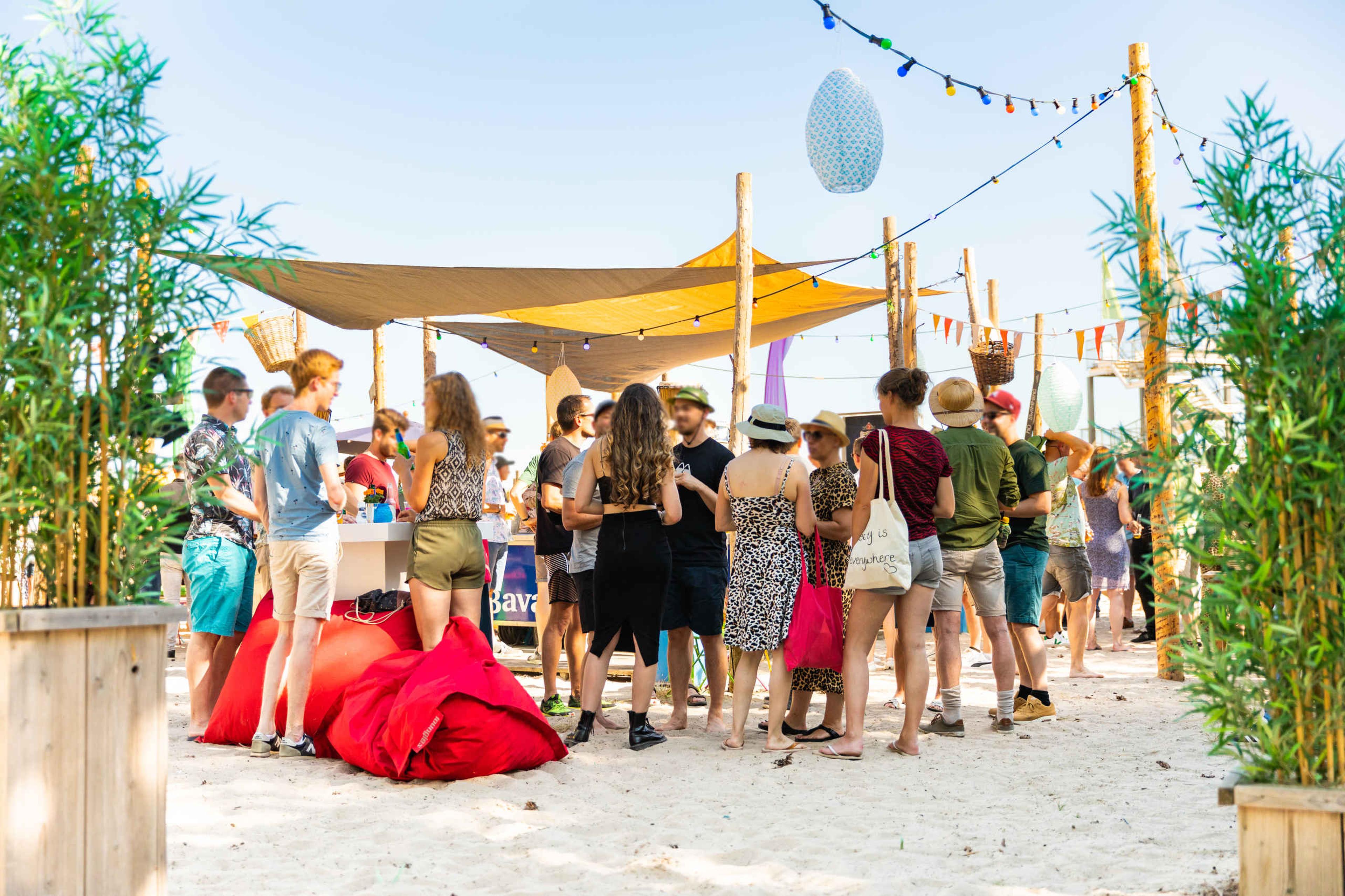 Zakelijke familiedag op het strand bij Speelland Beekse Bergen