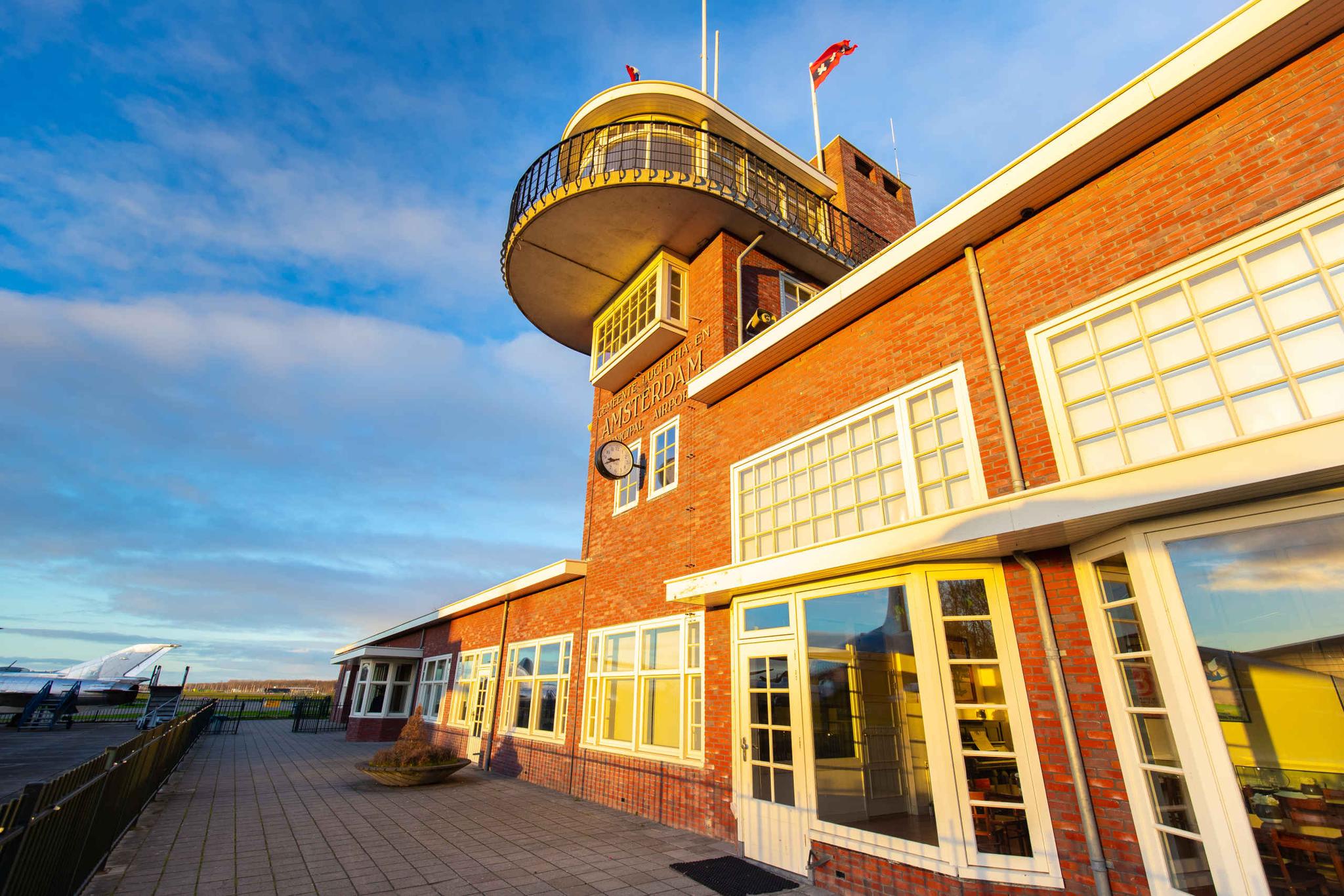 Het Schiphol 1928 gebouw bij Luchtvaartmuseum Aviodrome