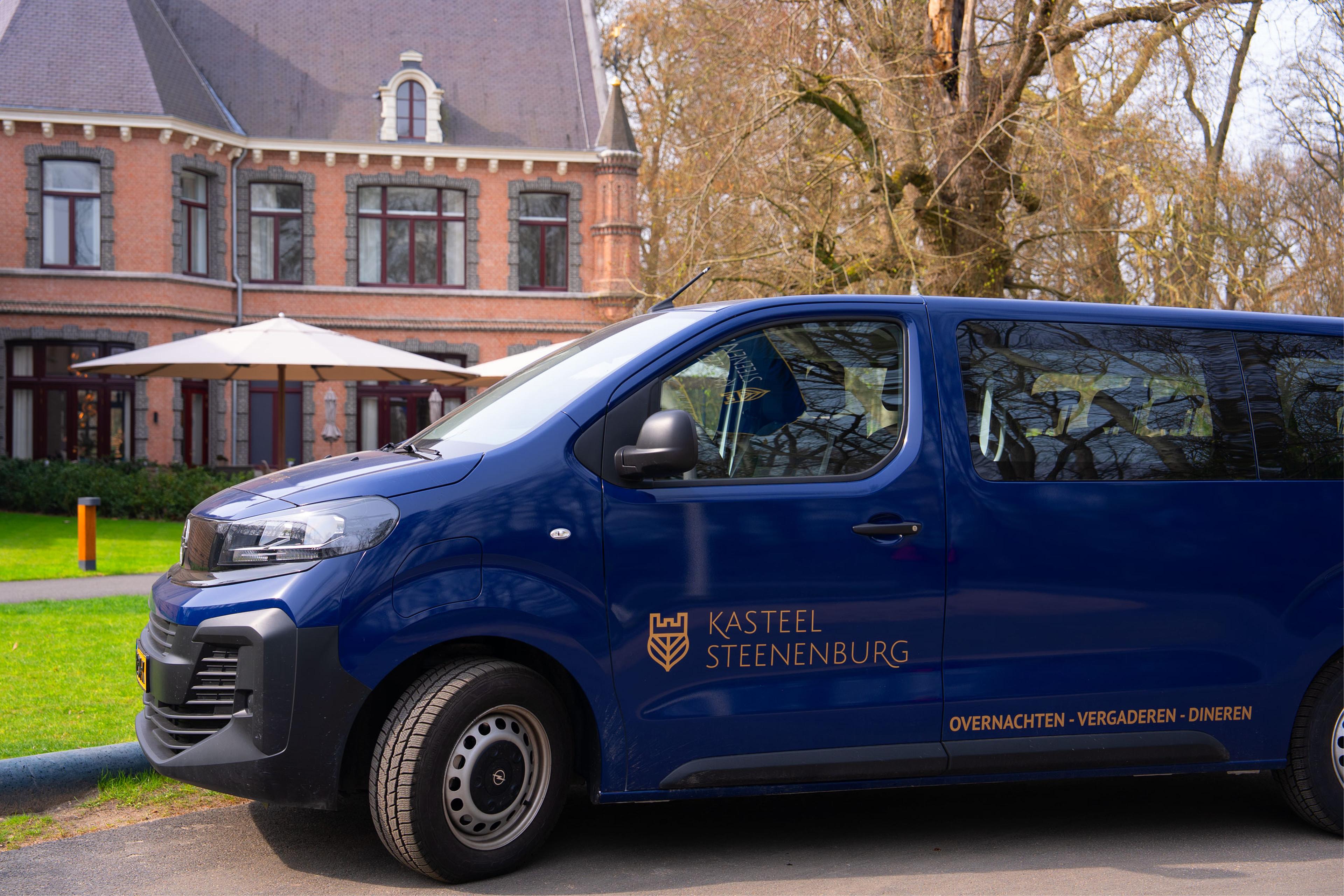 De shuttleservice van Kasteel Steenenburg