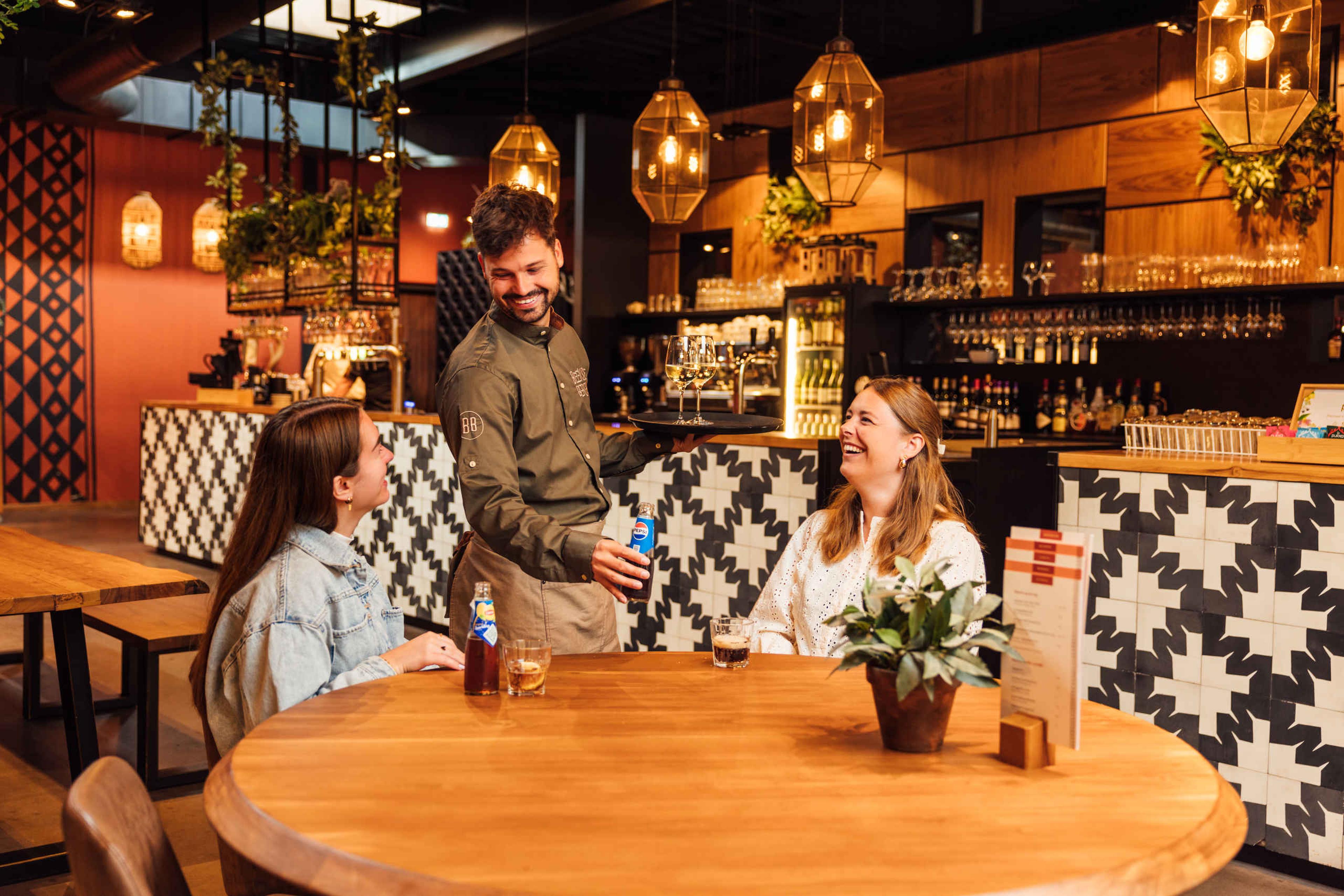 Borrelen bij Pamoja Lounge bij Safari Resort Beekse Bergen