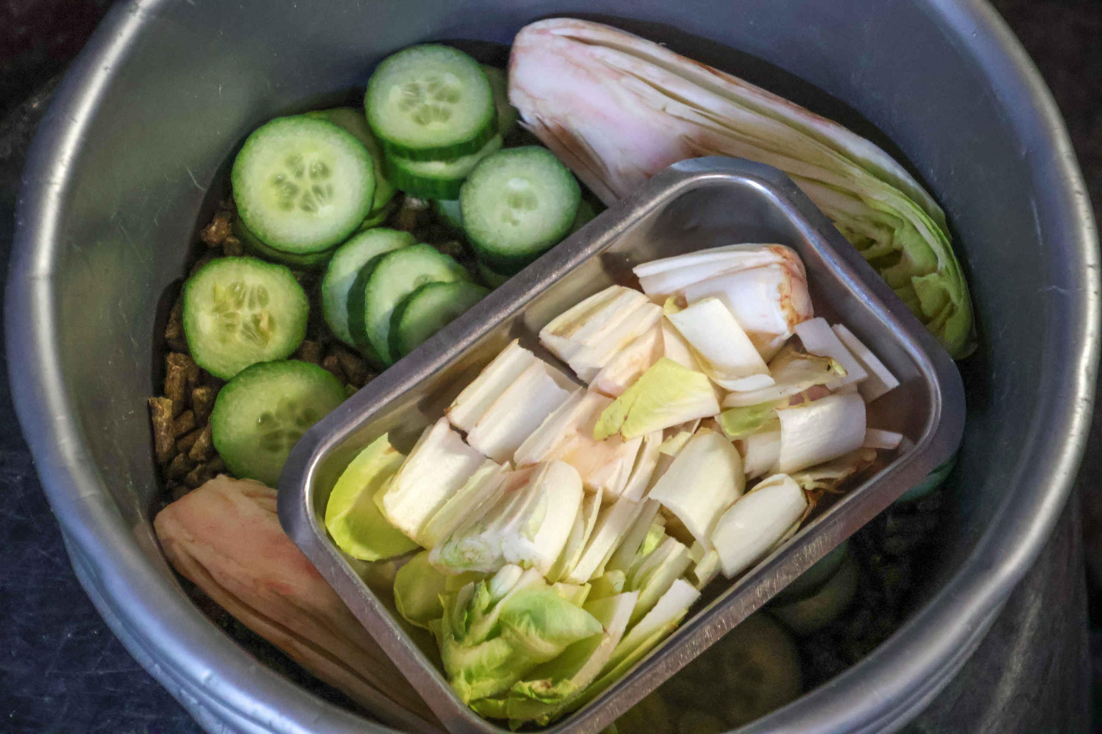 Voedsel bereiding dierverzorging ZooParc Overloon