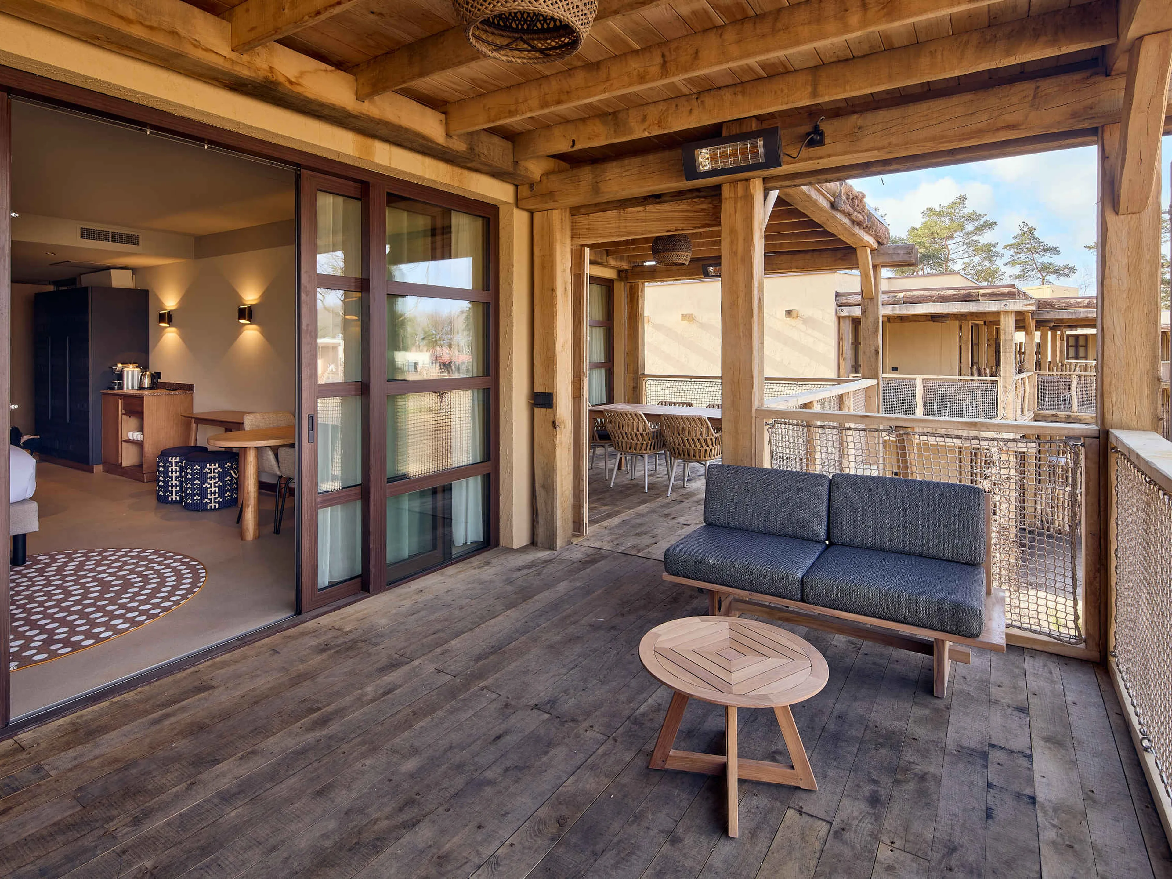 Terras van de savanne suite in het Safari Hotel in Beekse Bergen