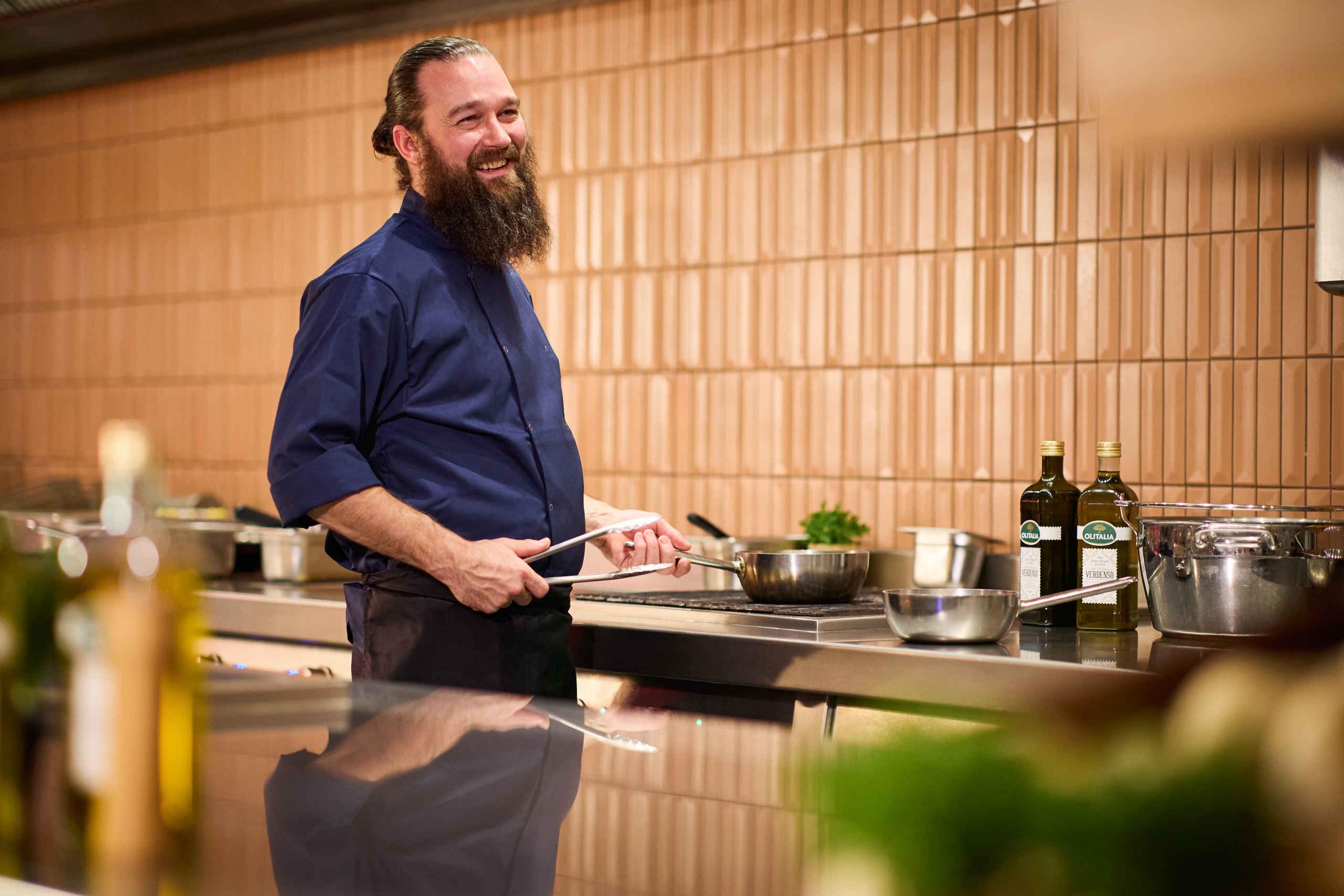 Chef in restaurant Amma in Safari Hotel Beekse Bergen