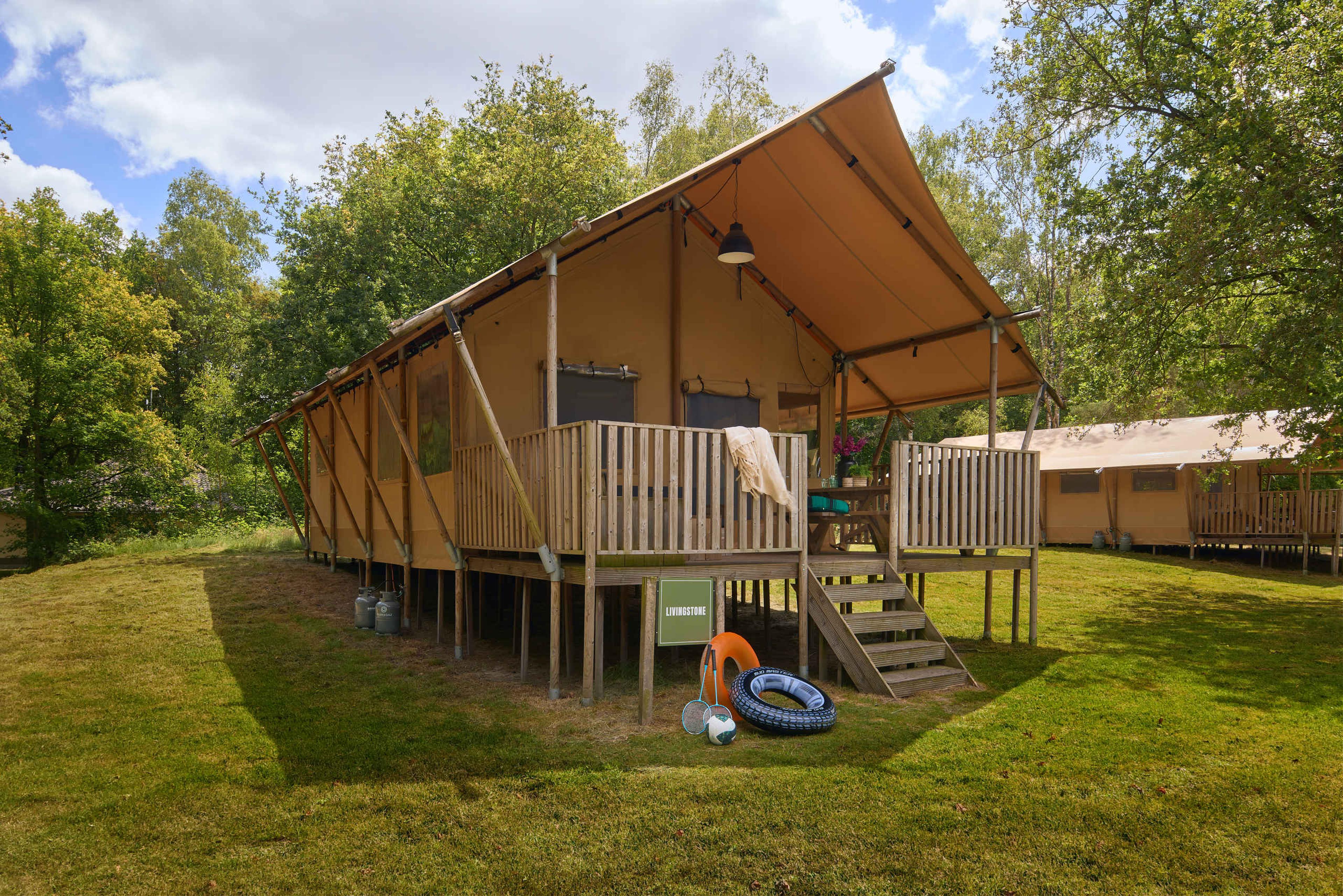 Kies voor glamping in een Safaritent Livingstone op Lake Resort Beekse Bergen