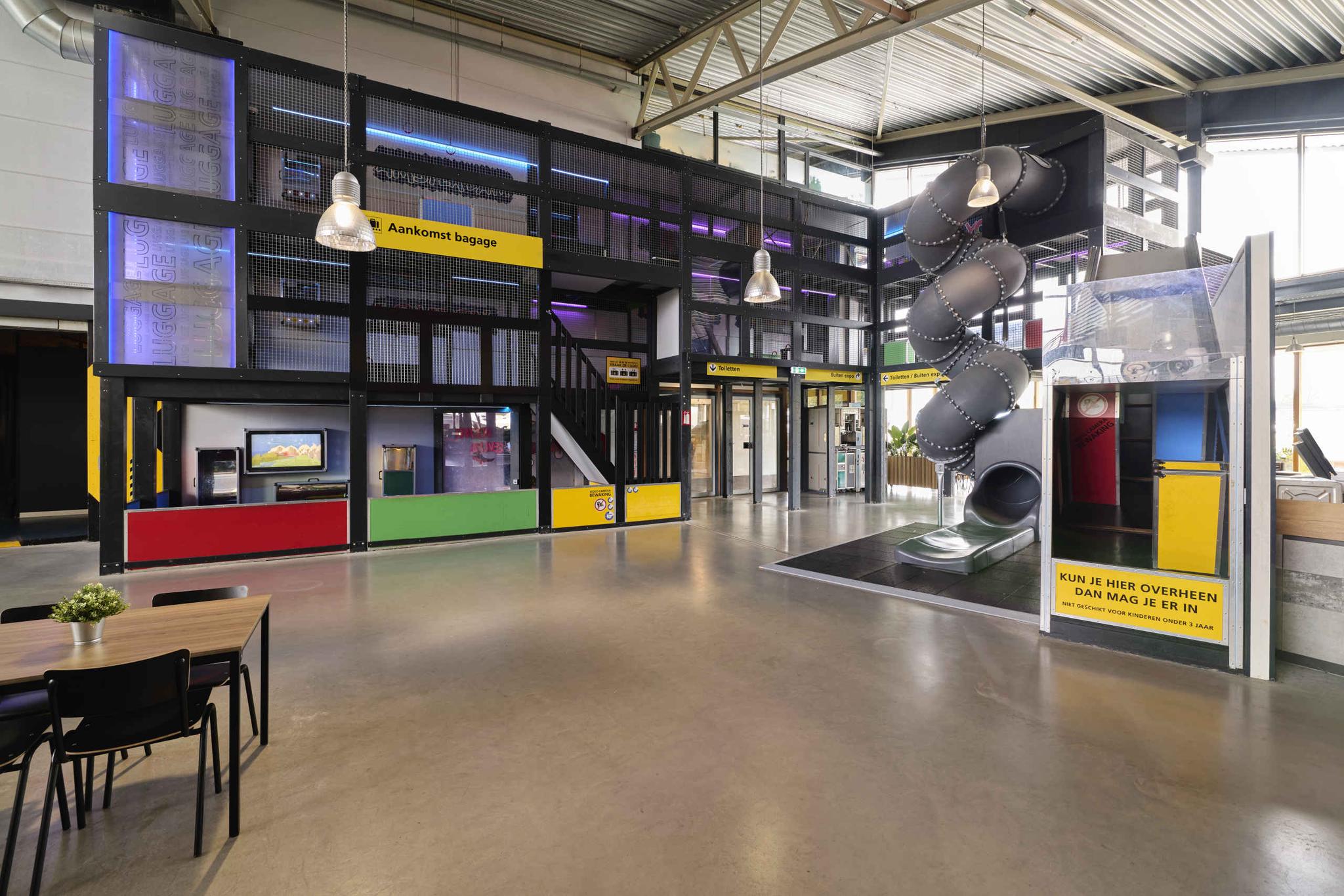 Een afbeelding van het Skymasterplein in Luchtvaartmuseum Aviodrome
