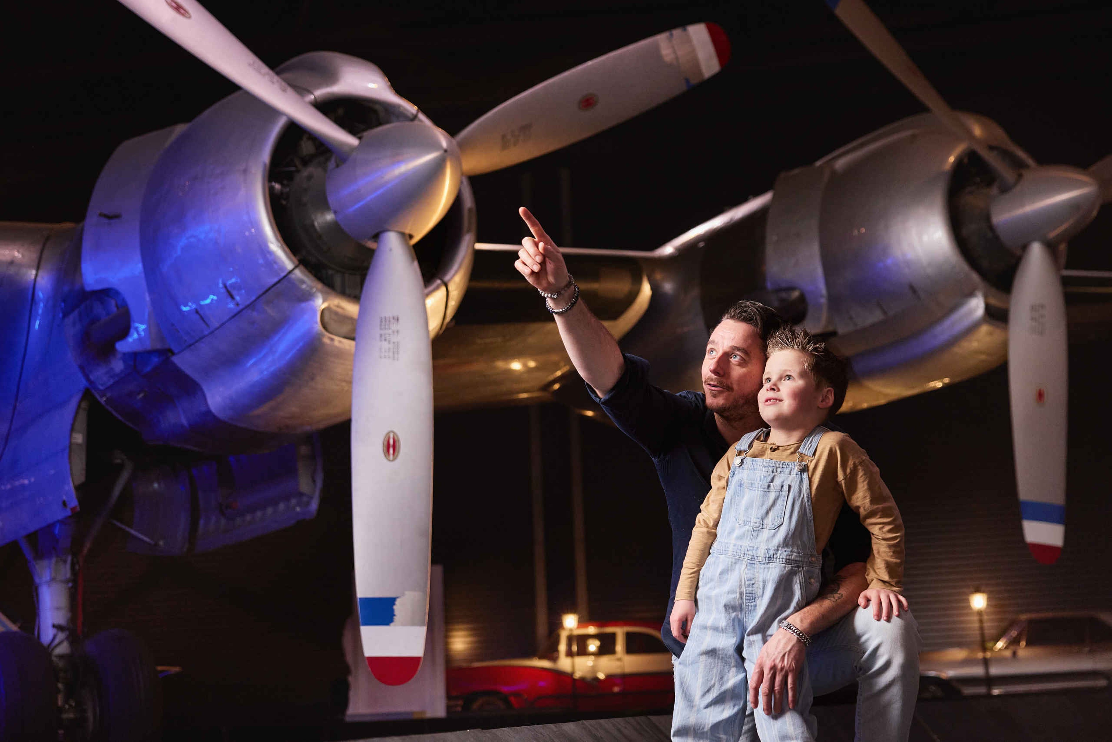 Winter museum kind vader vliegtuig zoon najaar Luchtvaartmuseum Aviodrome