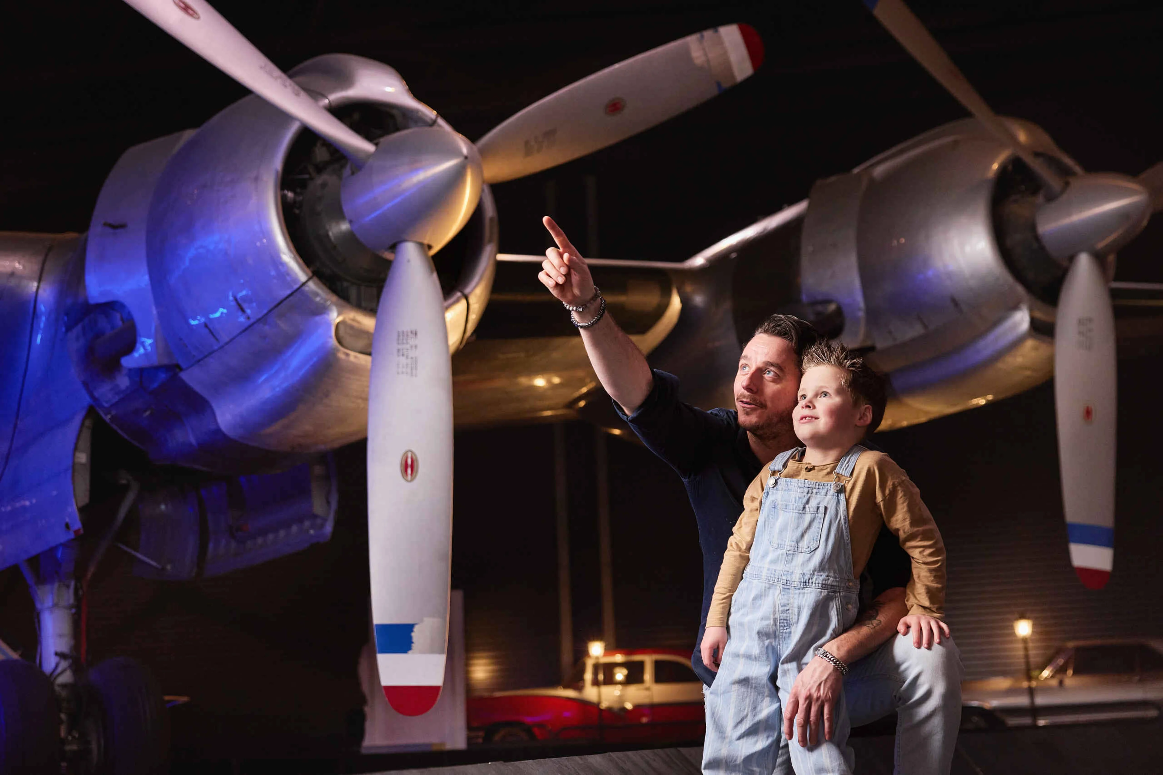 Winter museum kind vader vliegtuig zoon najaar Luchtvaartmuseum Aviodrome