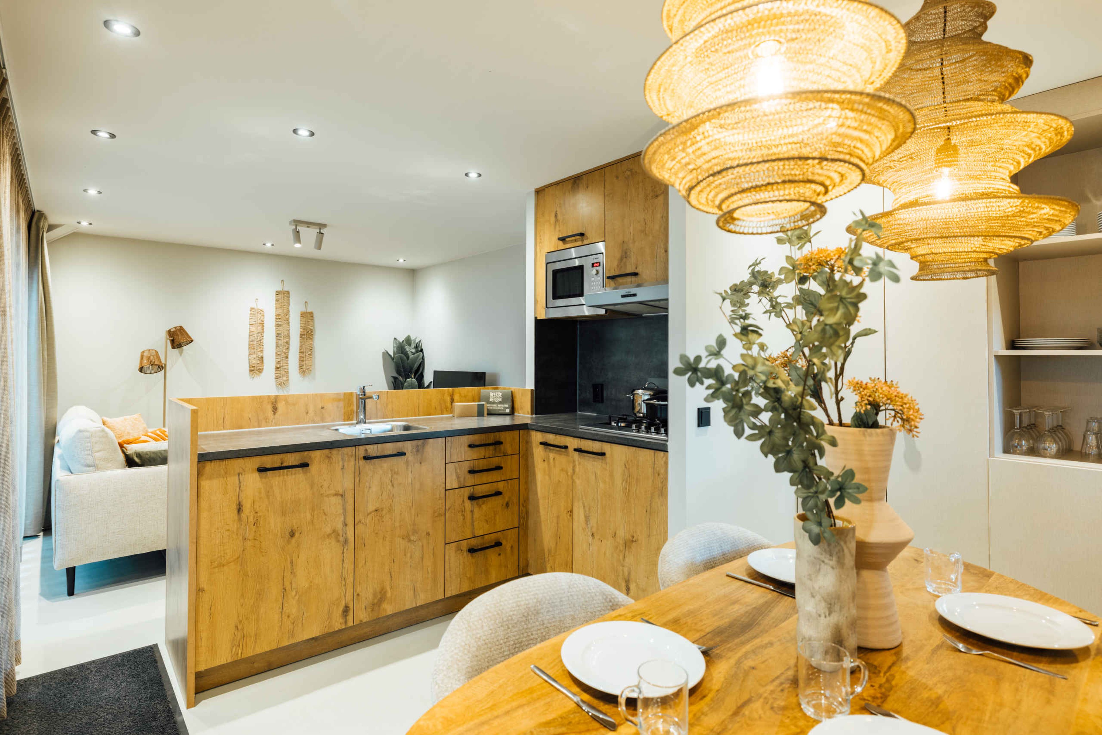 De keuken in de Forest Jungalow op Lake Resort Beekse Bergen.