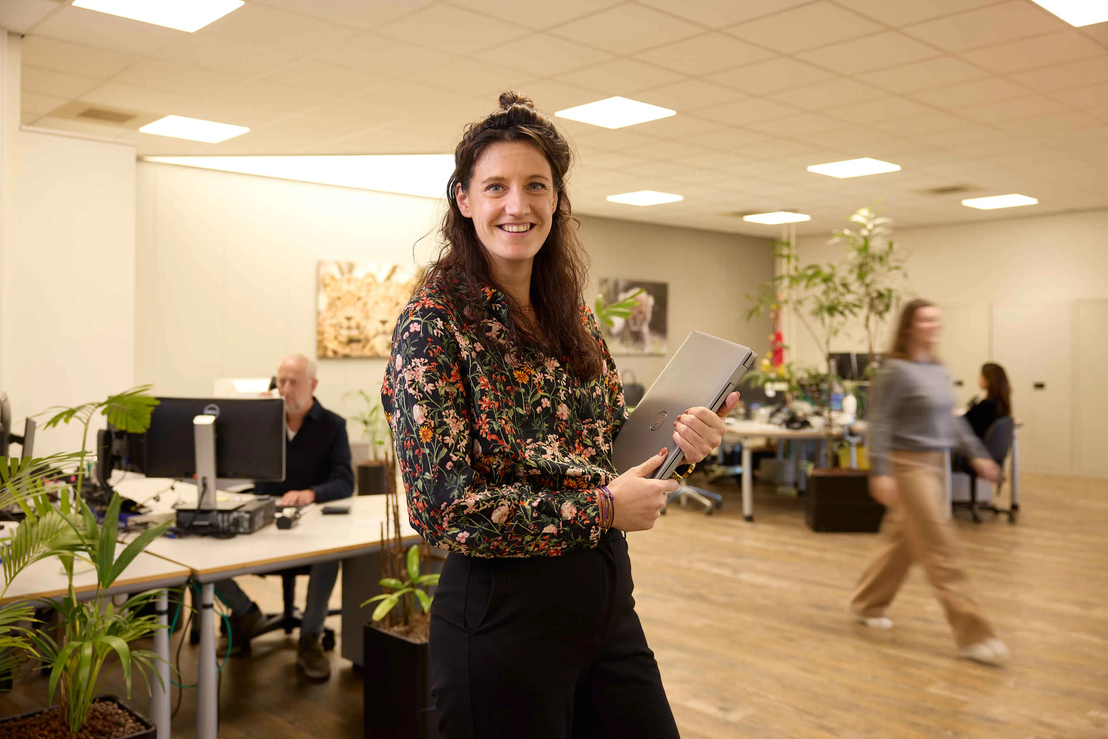 Administratief medewerker op het hoofdkantoor van Libéma