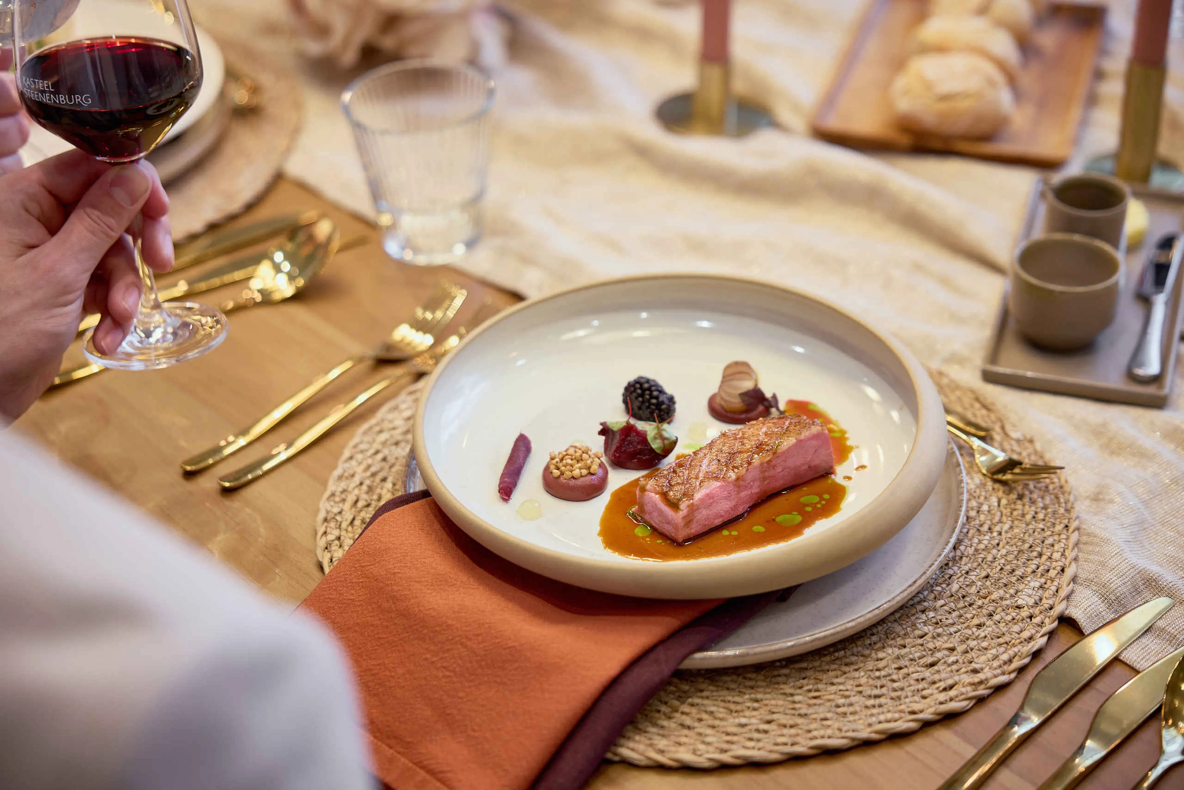 Bruiloft diner close-up Salon 4 Kasteel Steenenburg