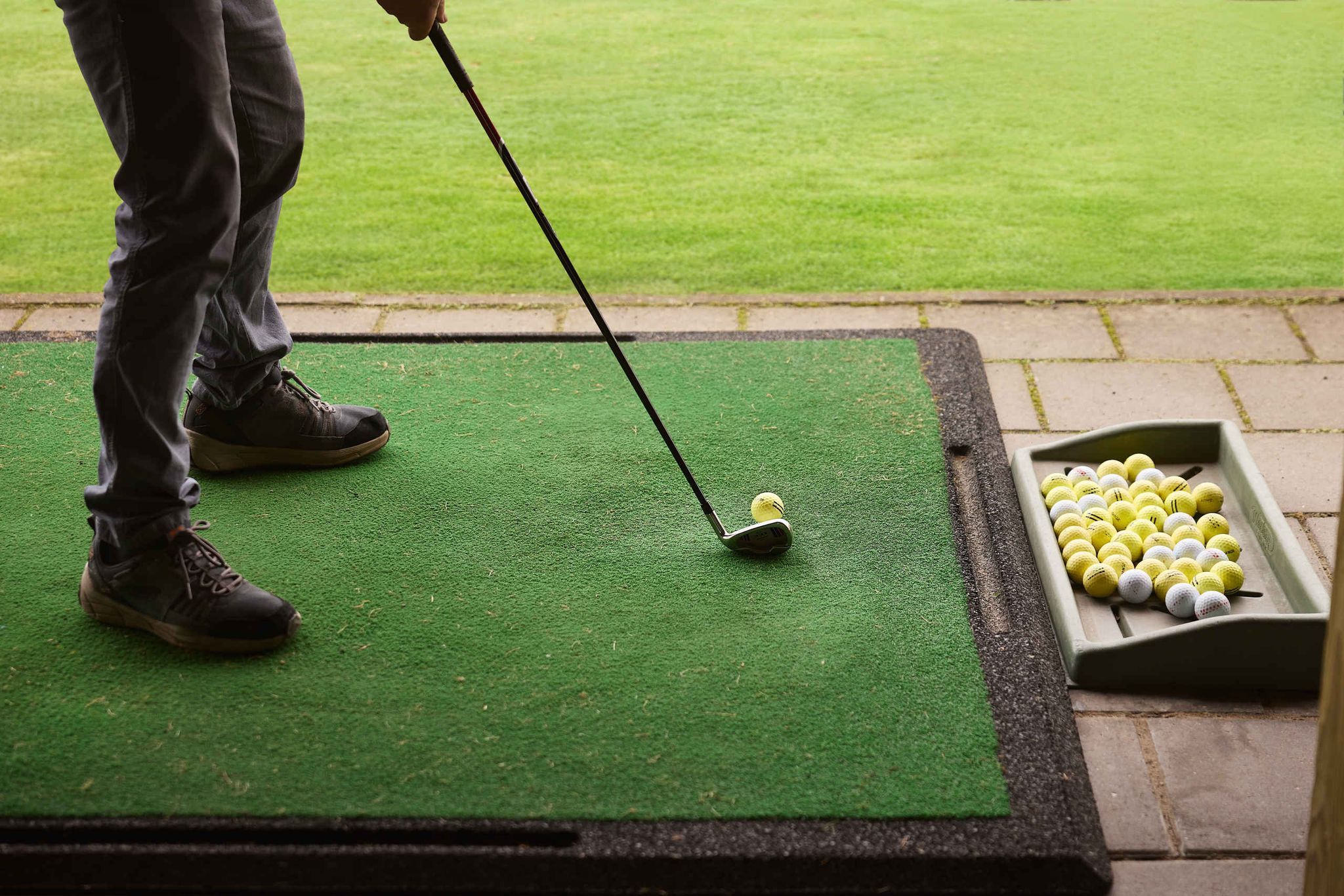 Close-up van de Driving Range bij Golf De Gulbergen