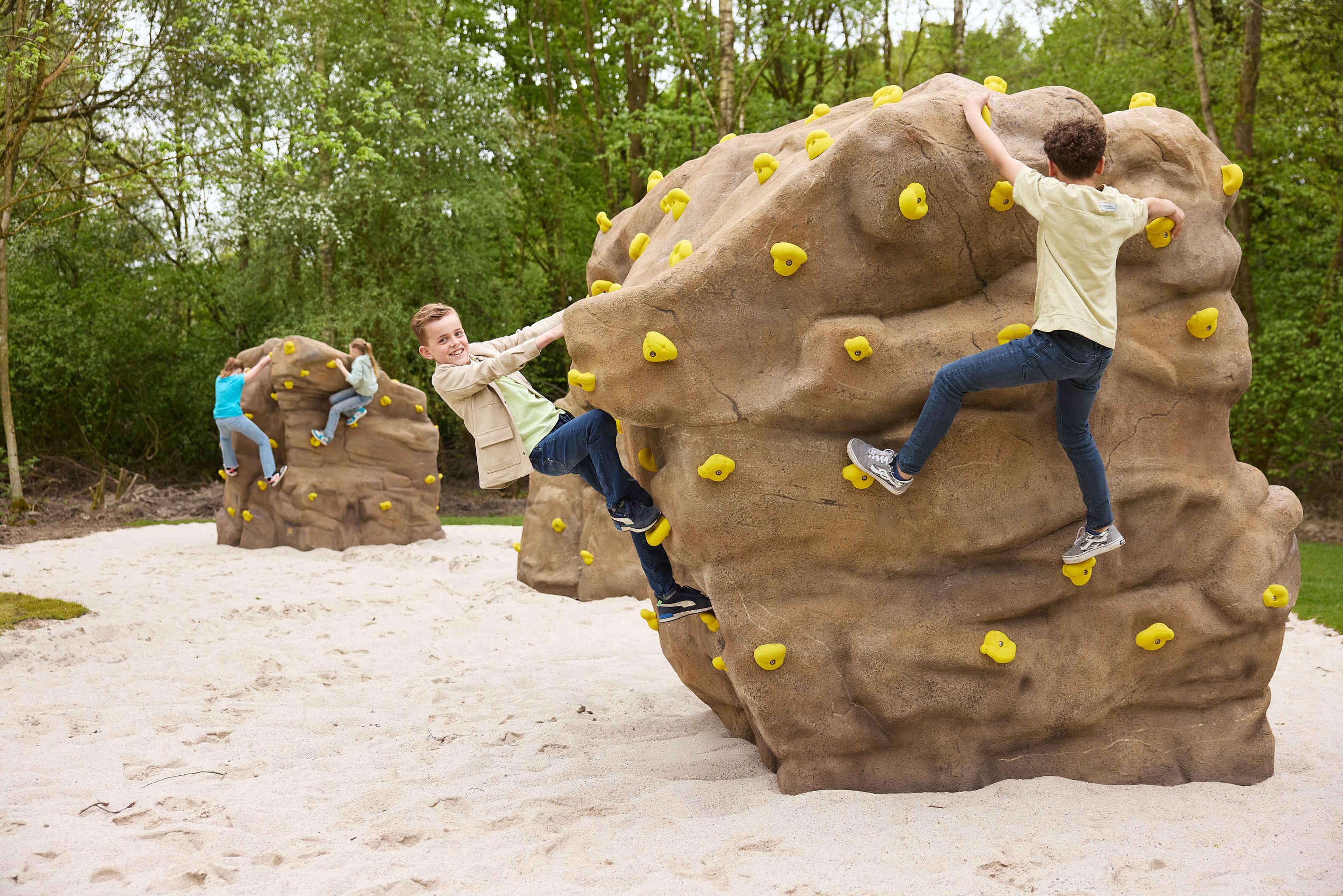 Boulderen kinderen klimmen Klimrijk Brabant