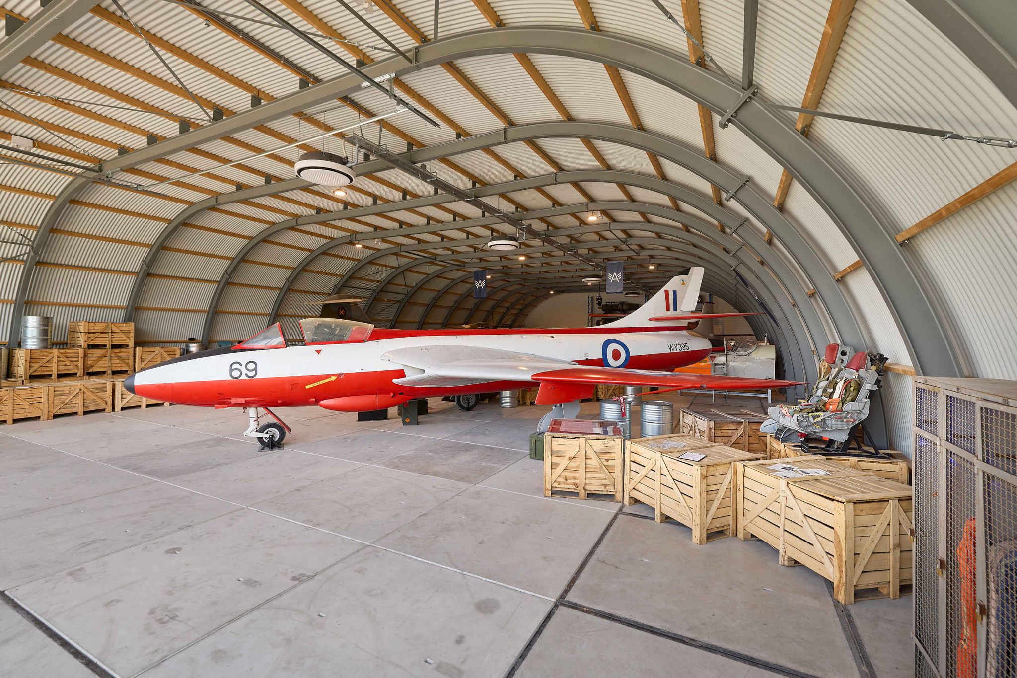 Een Hawker Hunter in de straaljagerexpositie van Aviodrome