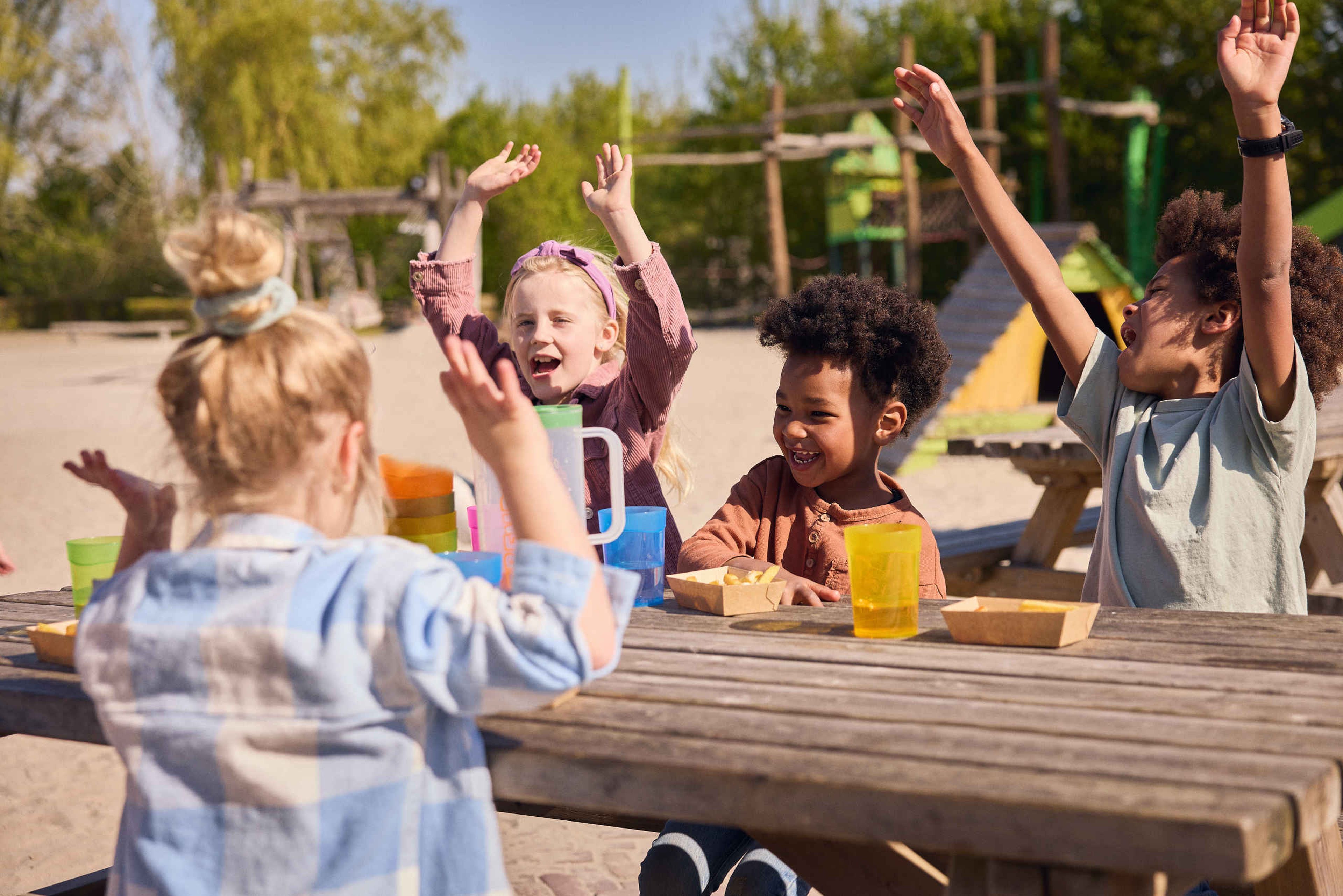 Kinderen tijdens een kinderfeestje in dierentuin Eindhoven Zoo in Brabant