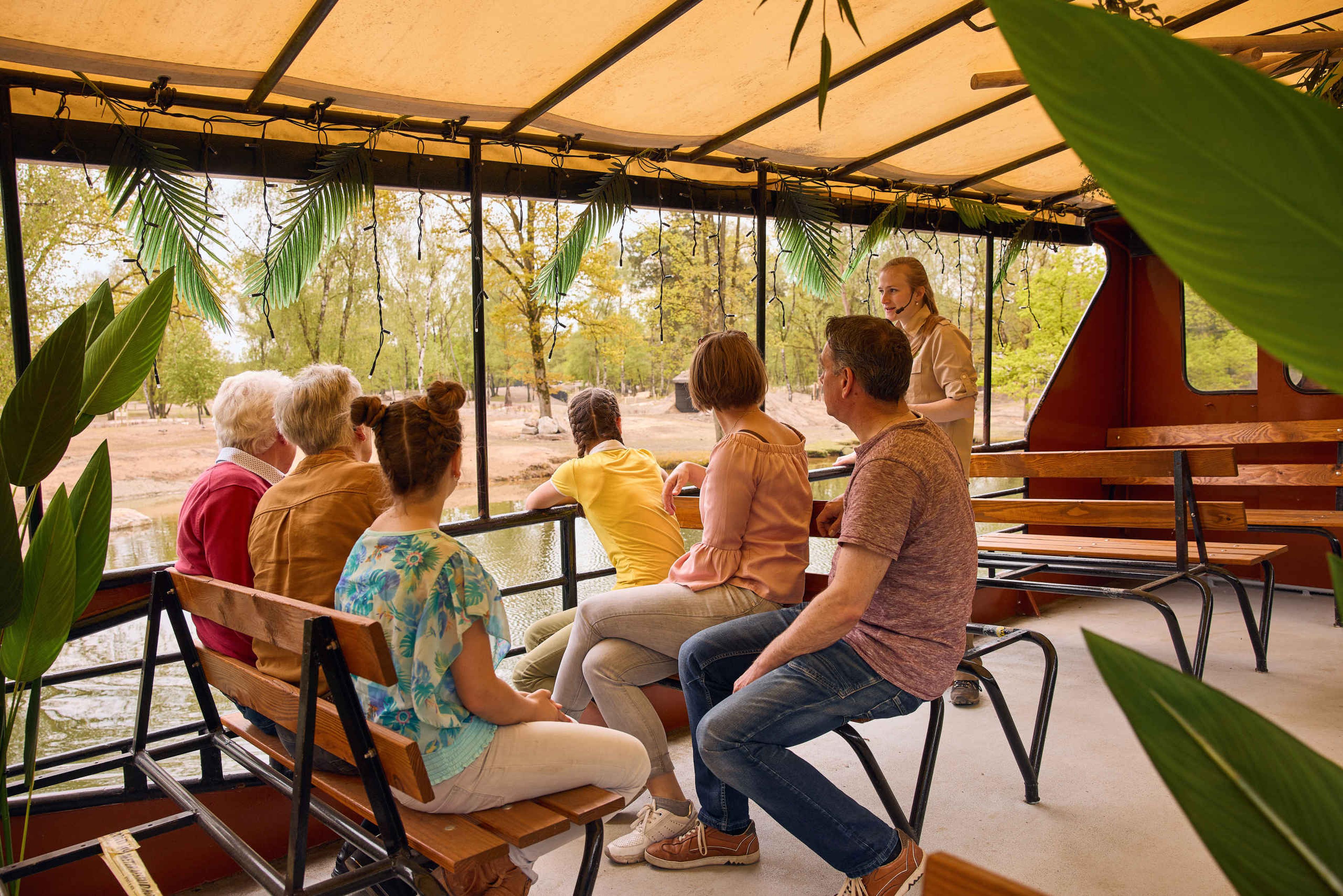 Bootsafari als groepsactiviteit in Safaripark Beekse Bergen