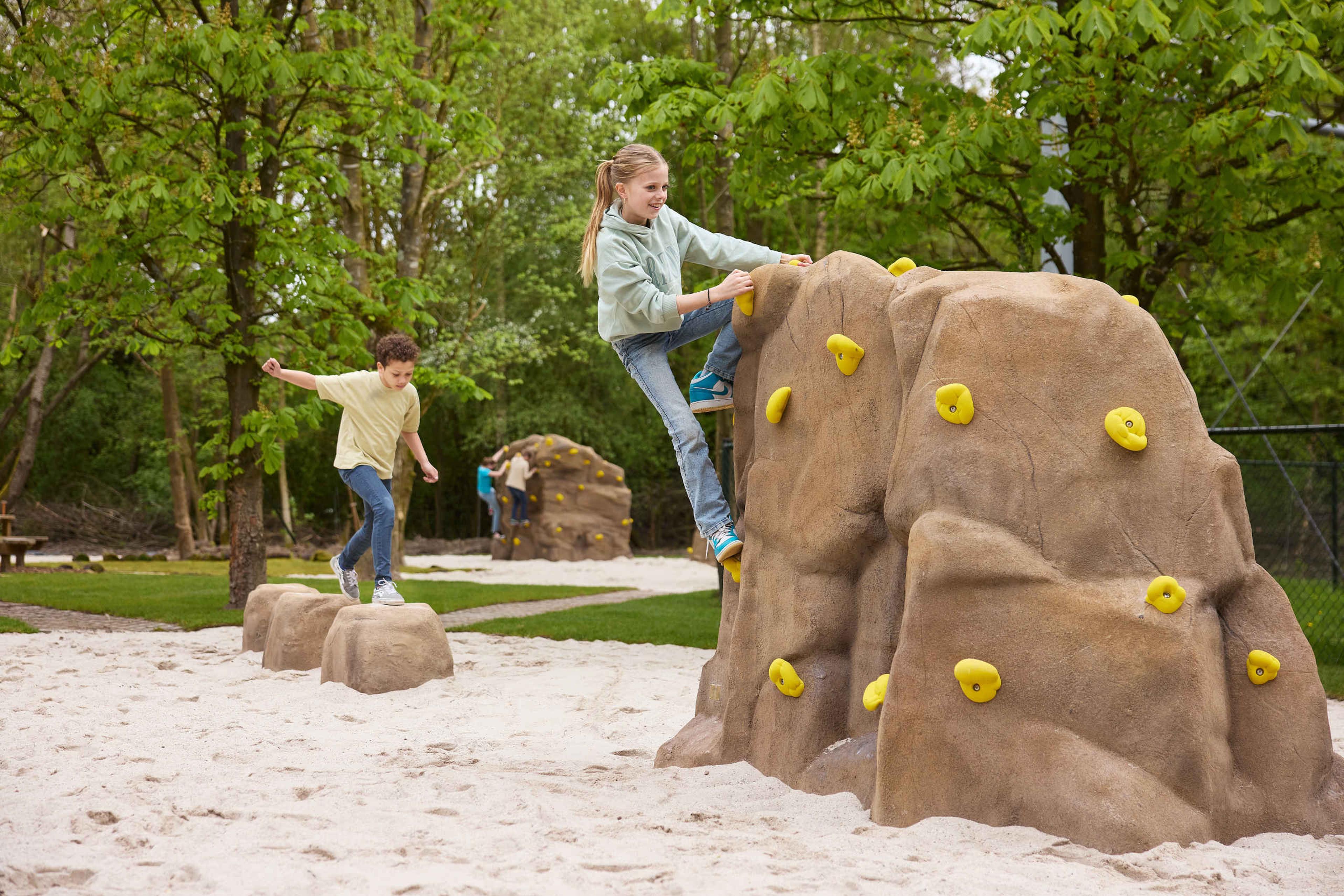Boulderen kinderen klimmen Klimrijk Brabant