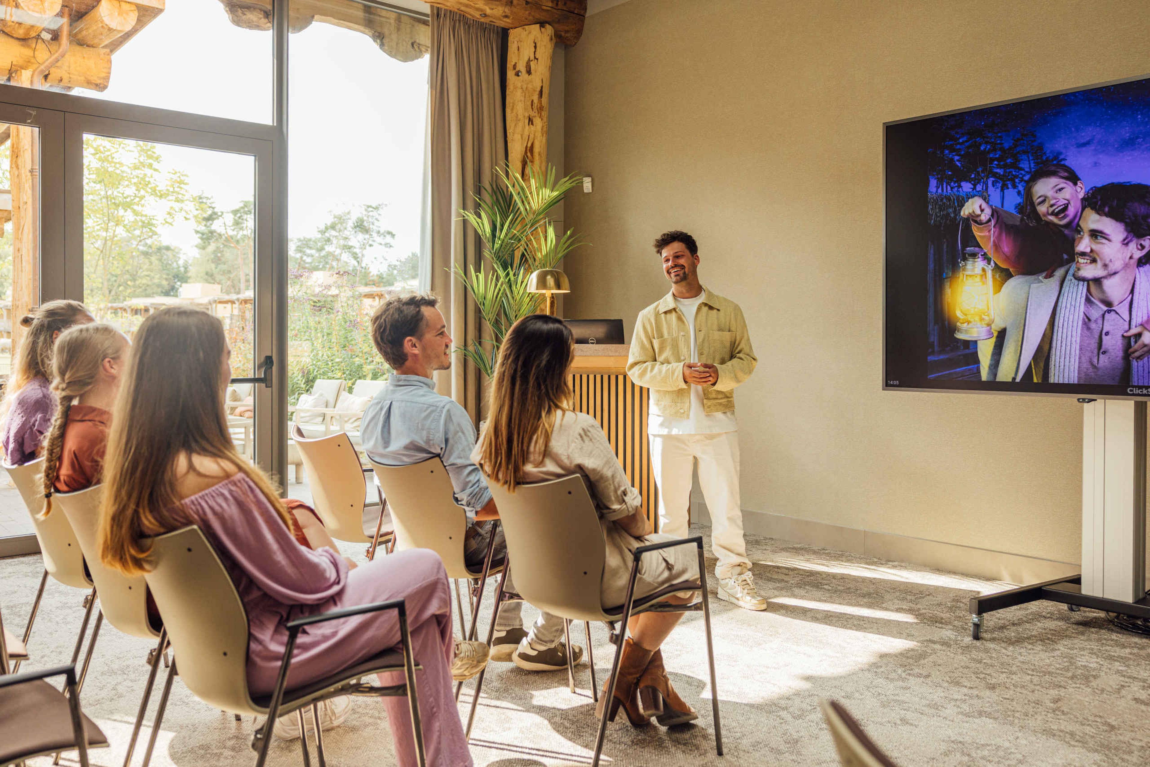 Presentatie tijdens een vergadering bij Beekse Bergen