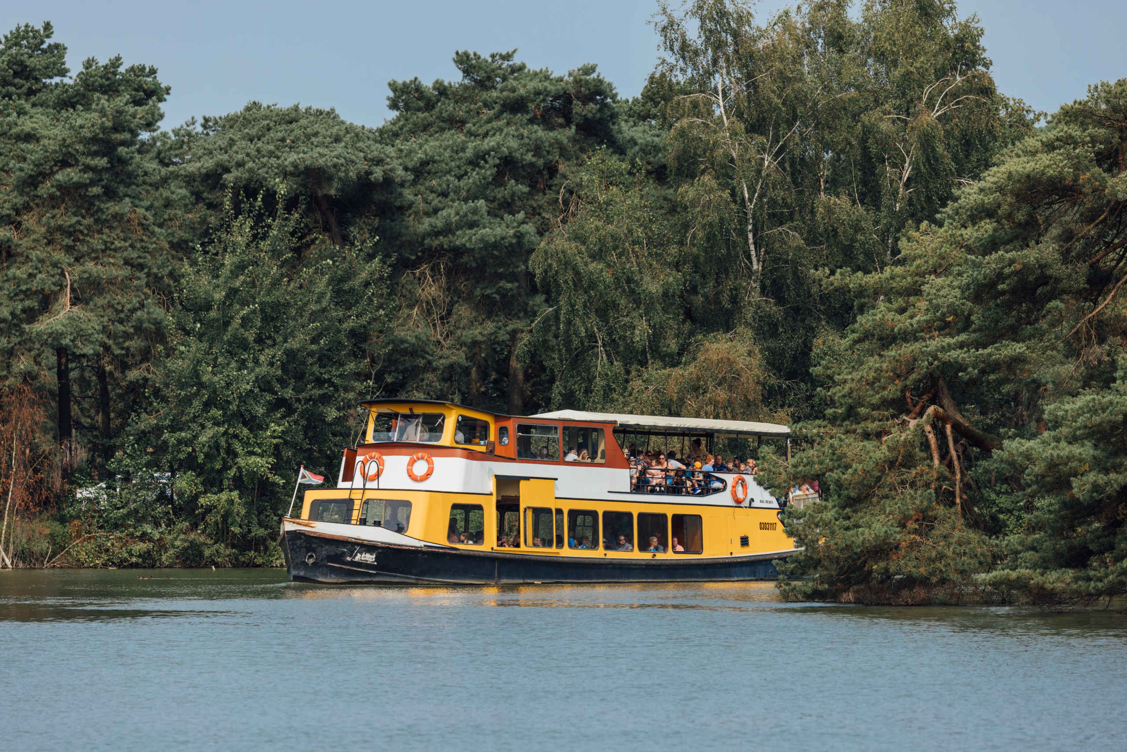 Safariboot in Safaripark Beekse Bergen