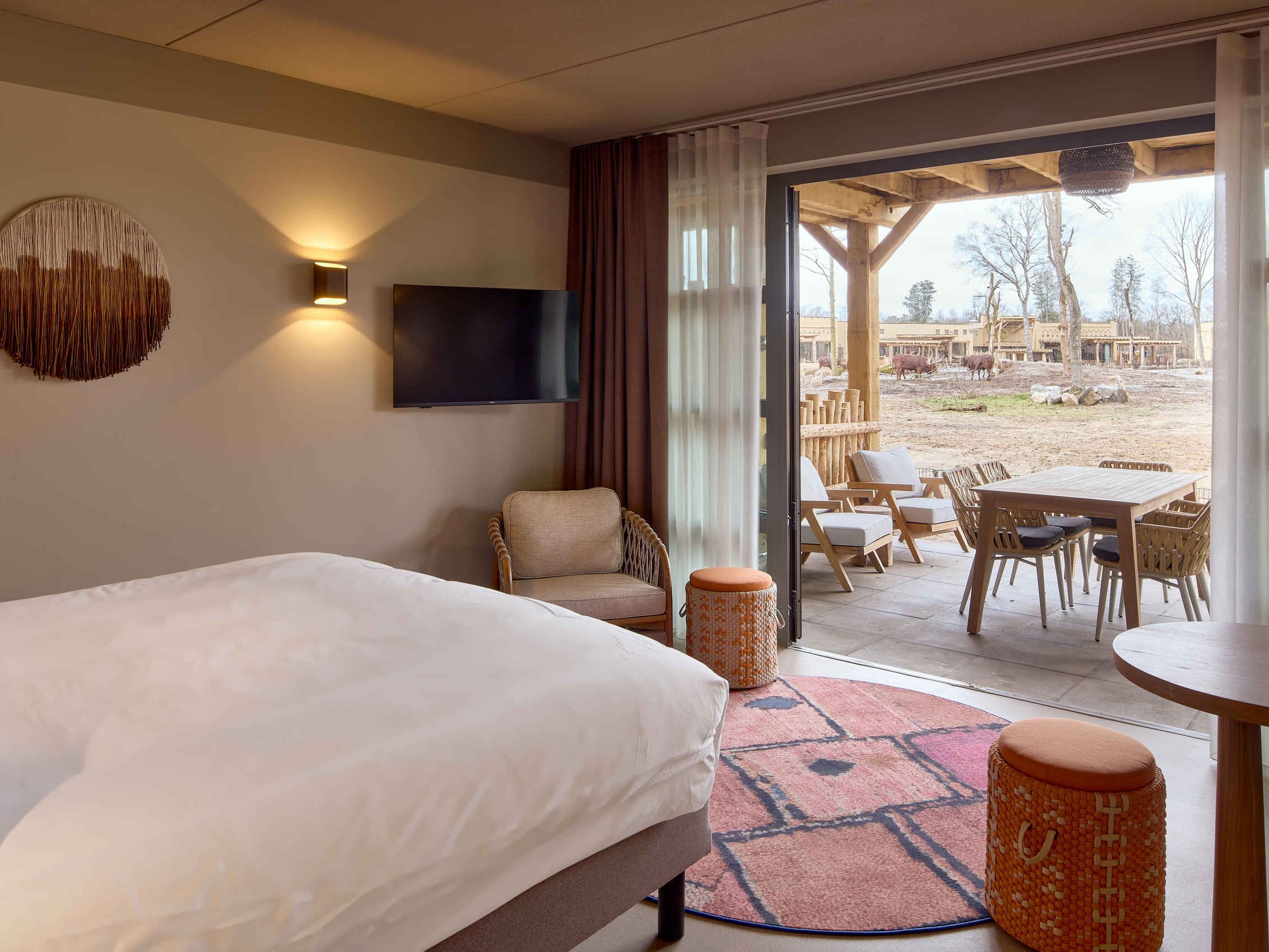 Savanne room uitzicht gespiegeld Safari Hotel Beekse Bergen