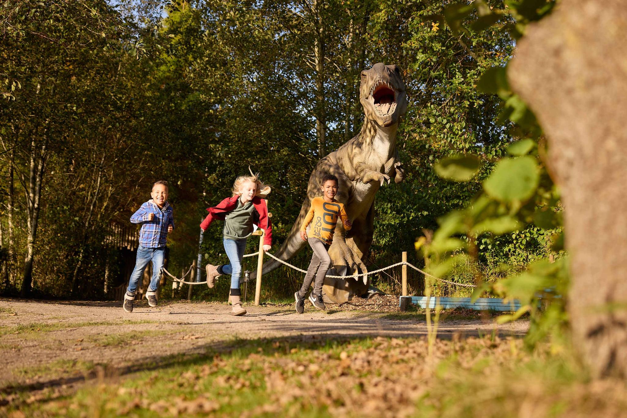 Herfst kinderen rennen dino weken gespiegeld AquaZoo Leeuwarden
