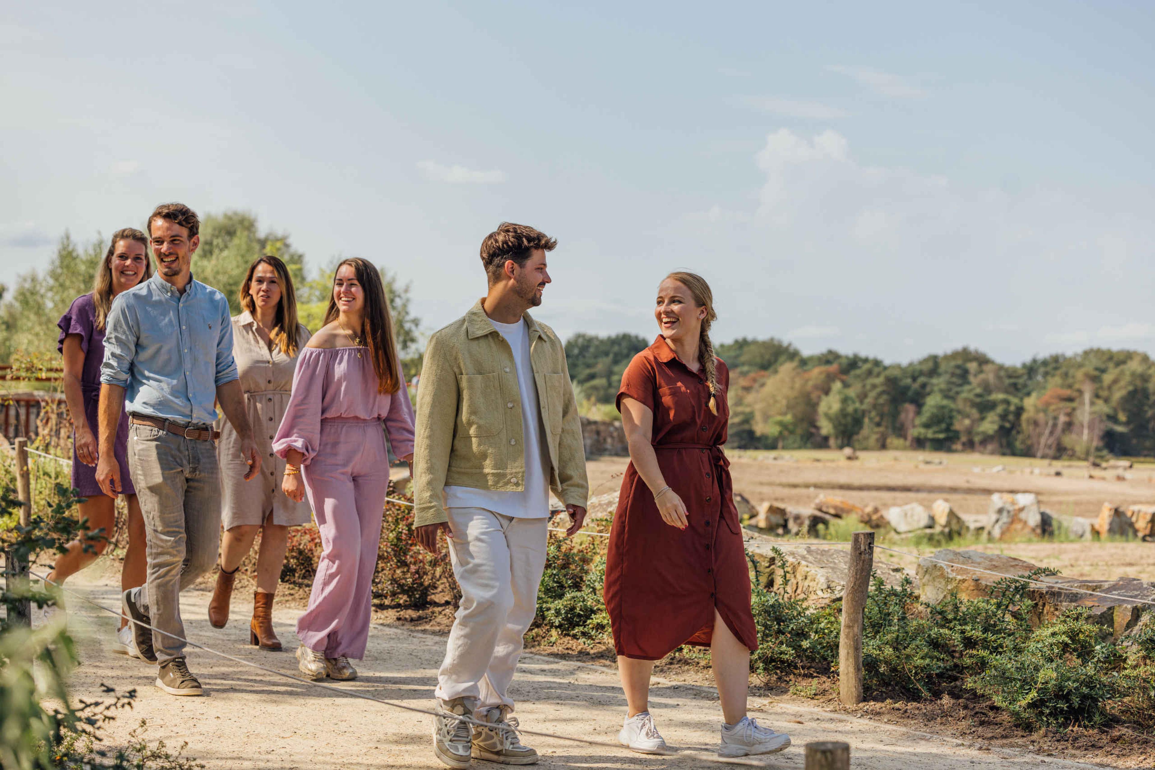 Groep op wandelsafari tijdens een event bij Safaripark Beekse Bergen