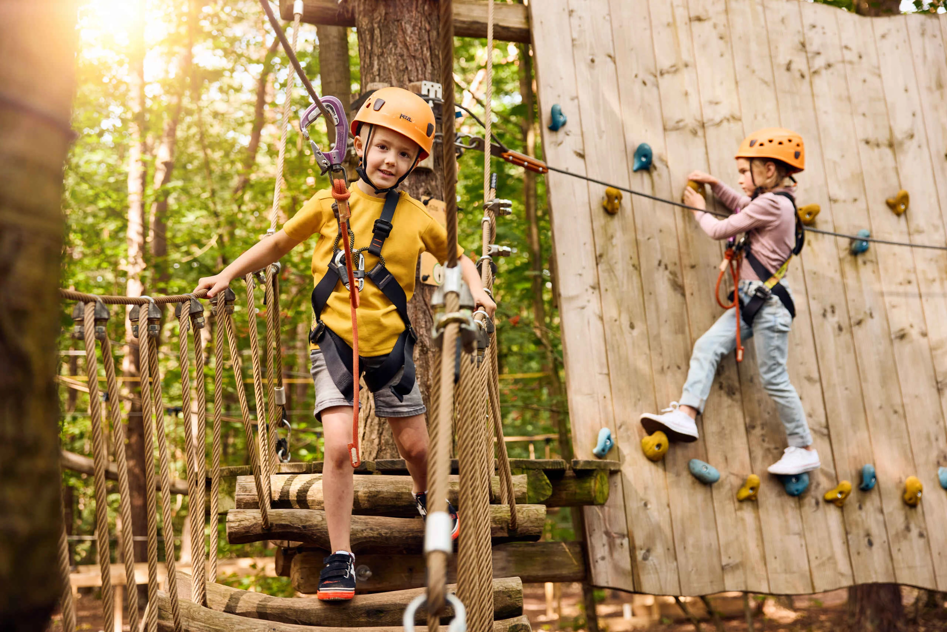 Kinderen op het Pico-parcours van Klimrijk Brabant