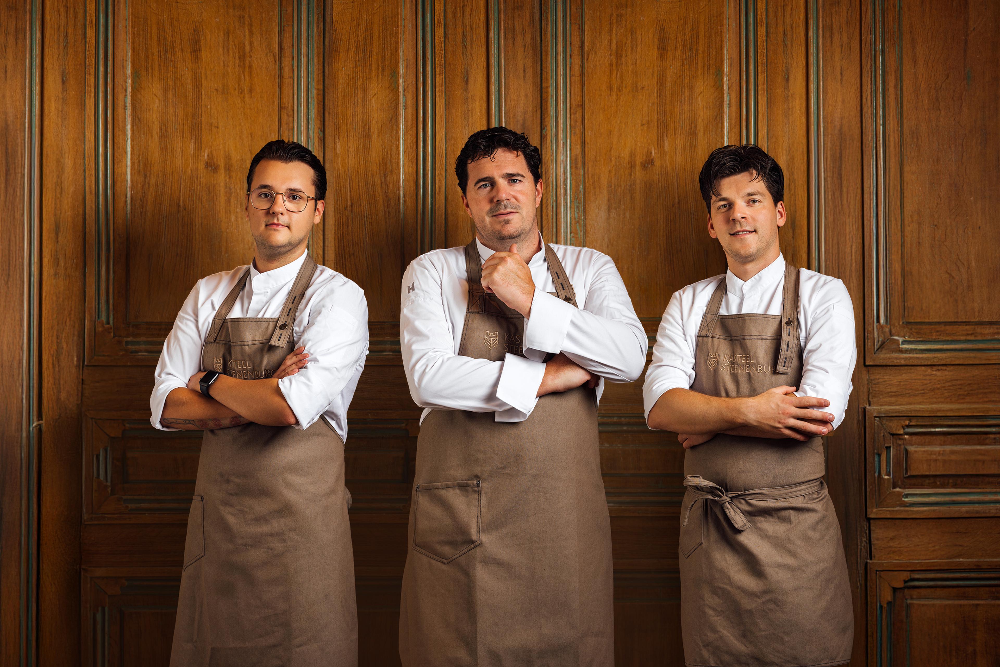 Portretten keukenteam binnen Restaurant Orangerie Steenenburg