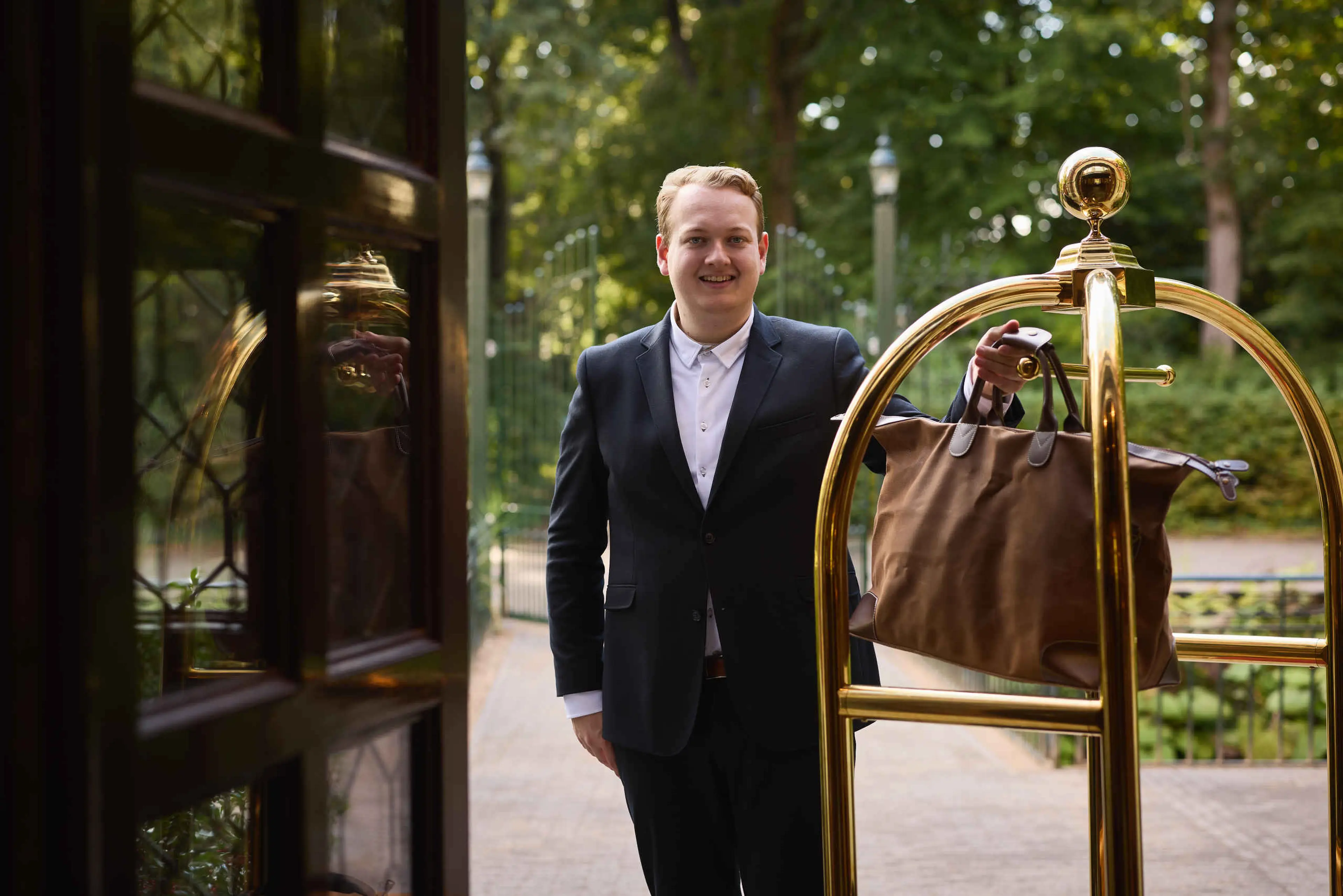 Een portier bij Kasteel Steenenburg