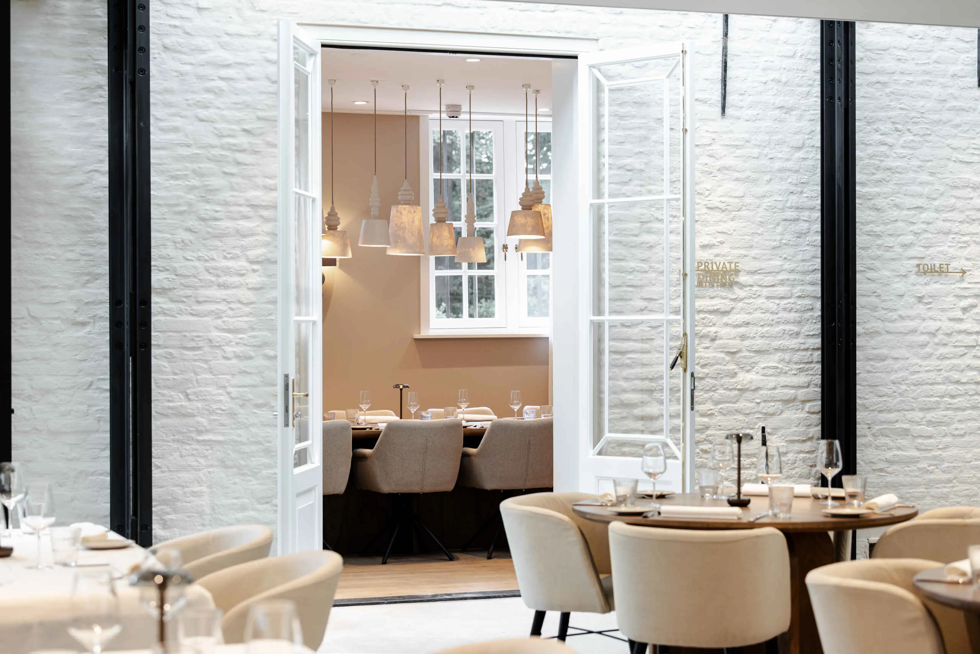 Inkijk in de private dining van restaurant Orangerie Steenenburg