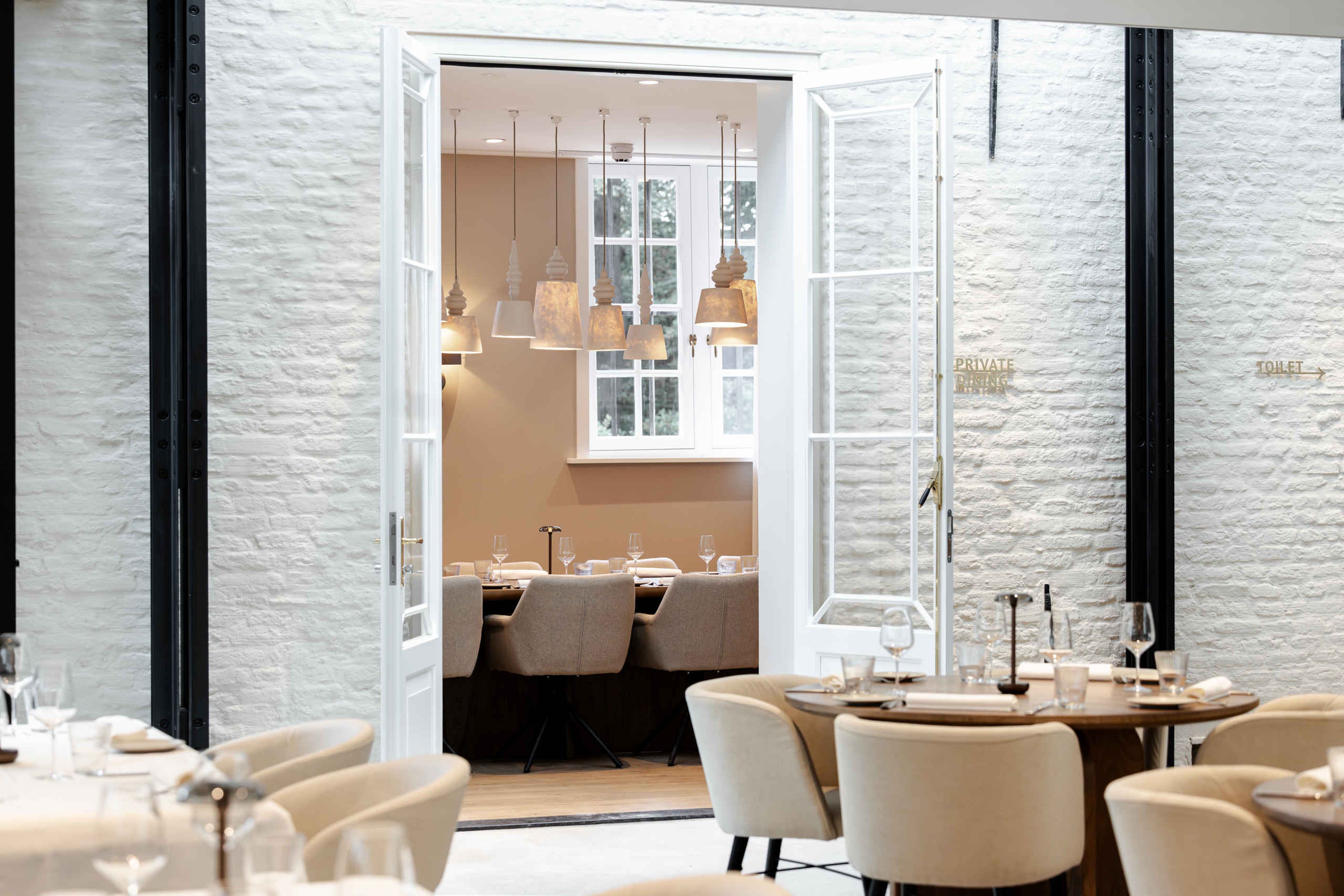 Inkijk in de private dining van restaurant Orangerie Steenenburg