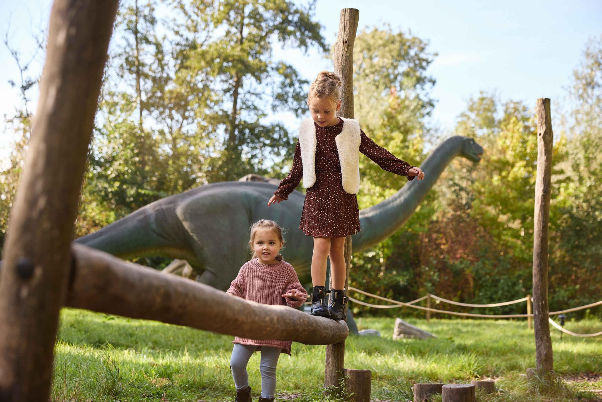Herfst kinderen dino weken meisjes spelen AquaZoo Leeuwarden