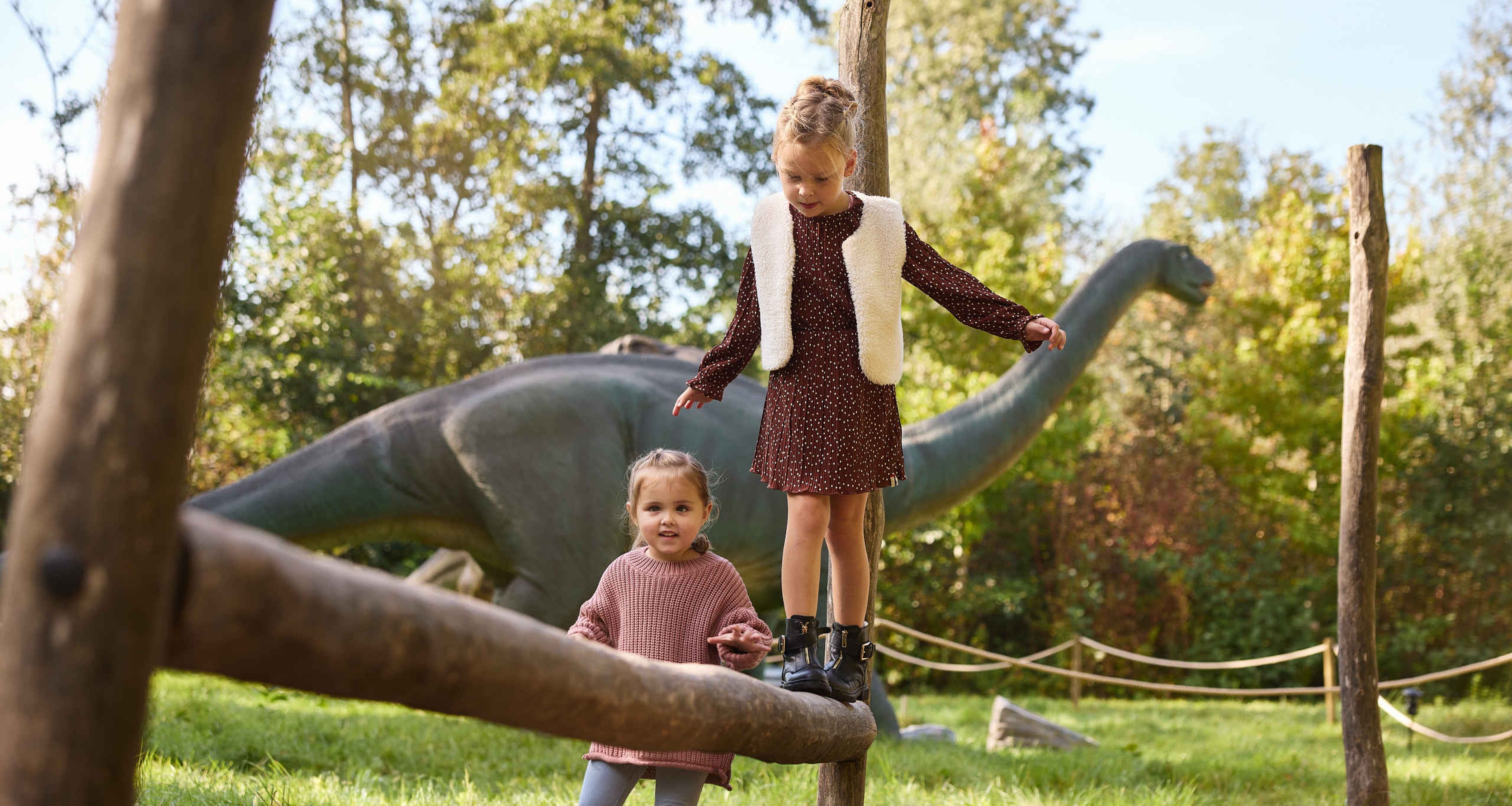 Herfst kinderen dino weken meisjes spelen AquaZoo Leeuwarden