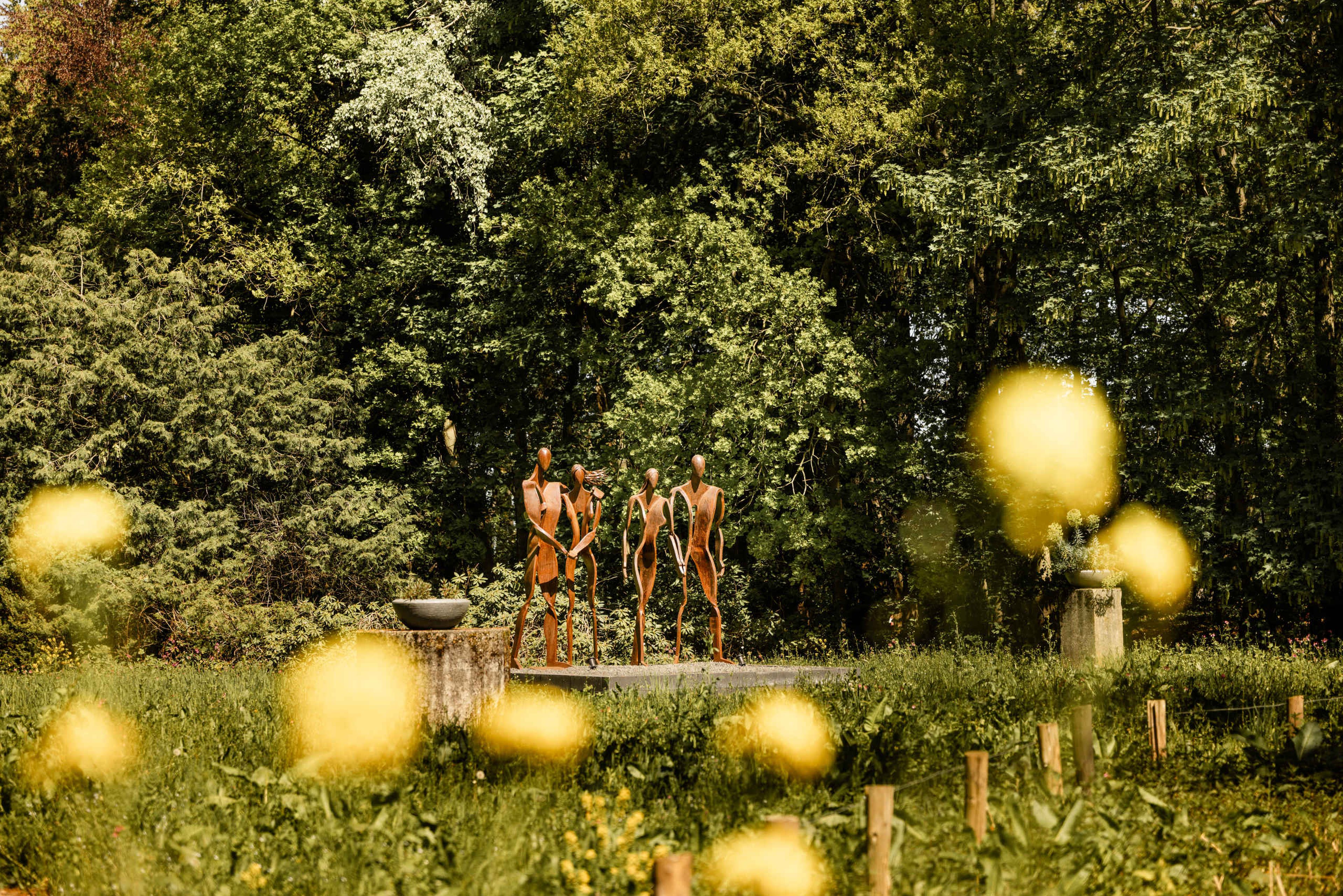 Kunst in de tuin van Kasteel Steenenburg